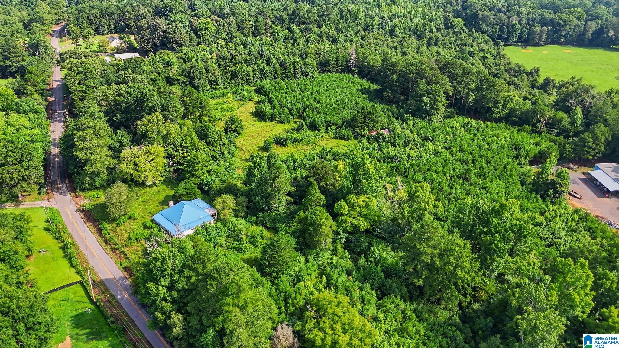 Photo 4 of Sale Pending at 501 Thomas Rd, Warrior, AL 35180 | MLS# 21462725 | Listing updated on 2026-09-10