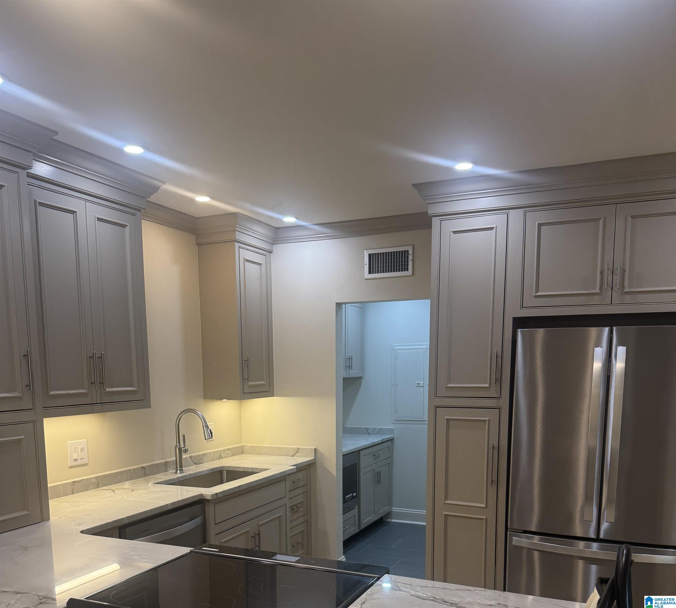 26th image of 1200 Beacon Pkwy E #706, Birmingham, AL 35209 | MLS# 21462738