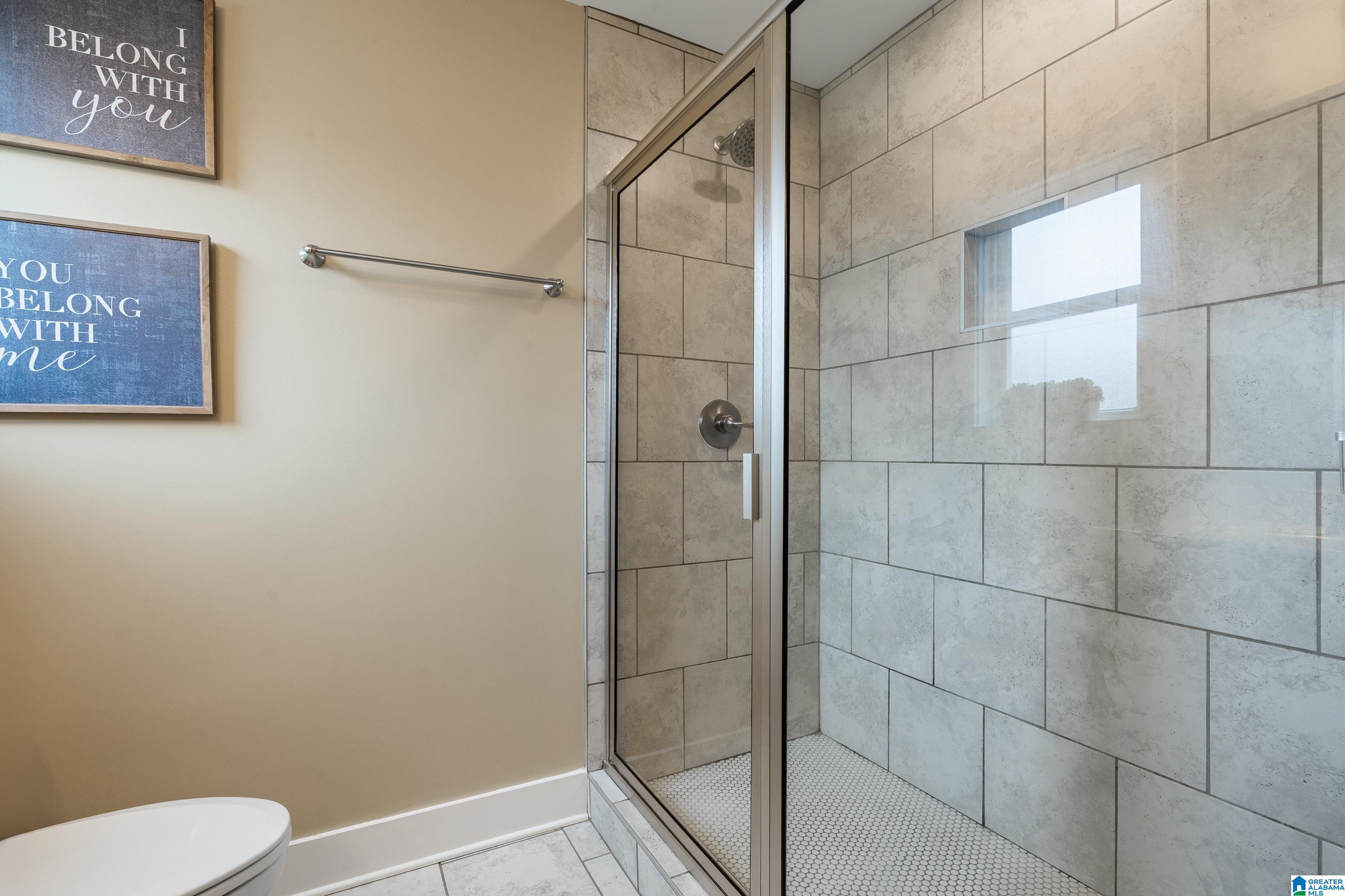 3rd image of 102 Grove Dr, Birmingham, AL 35211 | MLS# 21462741