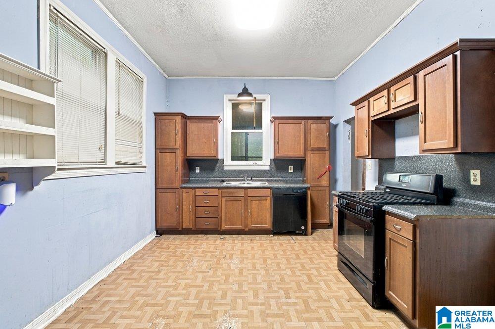 Photo 4 of Single family home for sale at 120 Tuscaloosa Ave SW, Birmingham, AL 35211 | MLS# 21462765 | Listing updated on 2026-09-14