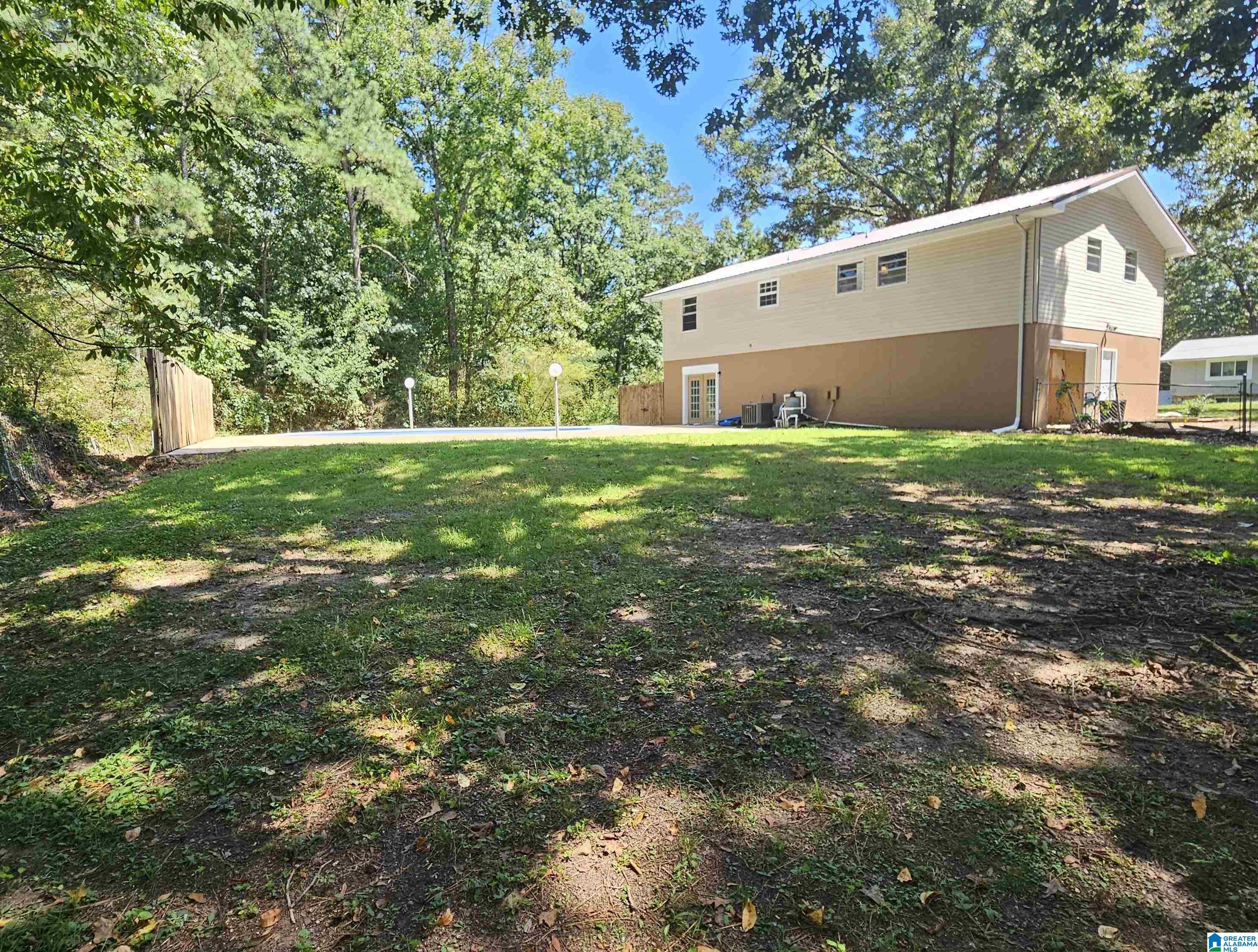 3rd image of 1009 Jo Ann Dr, Anniston, AL 36206 | MLS# 21462769