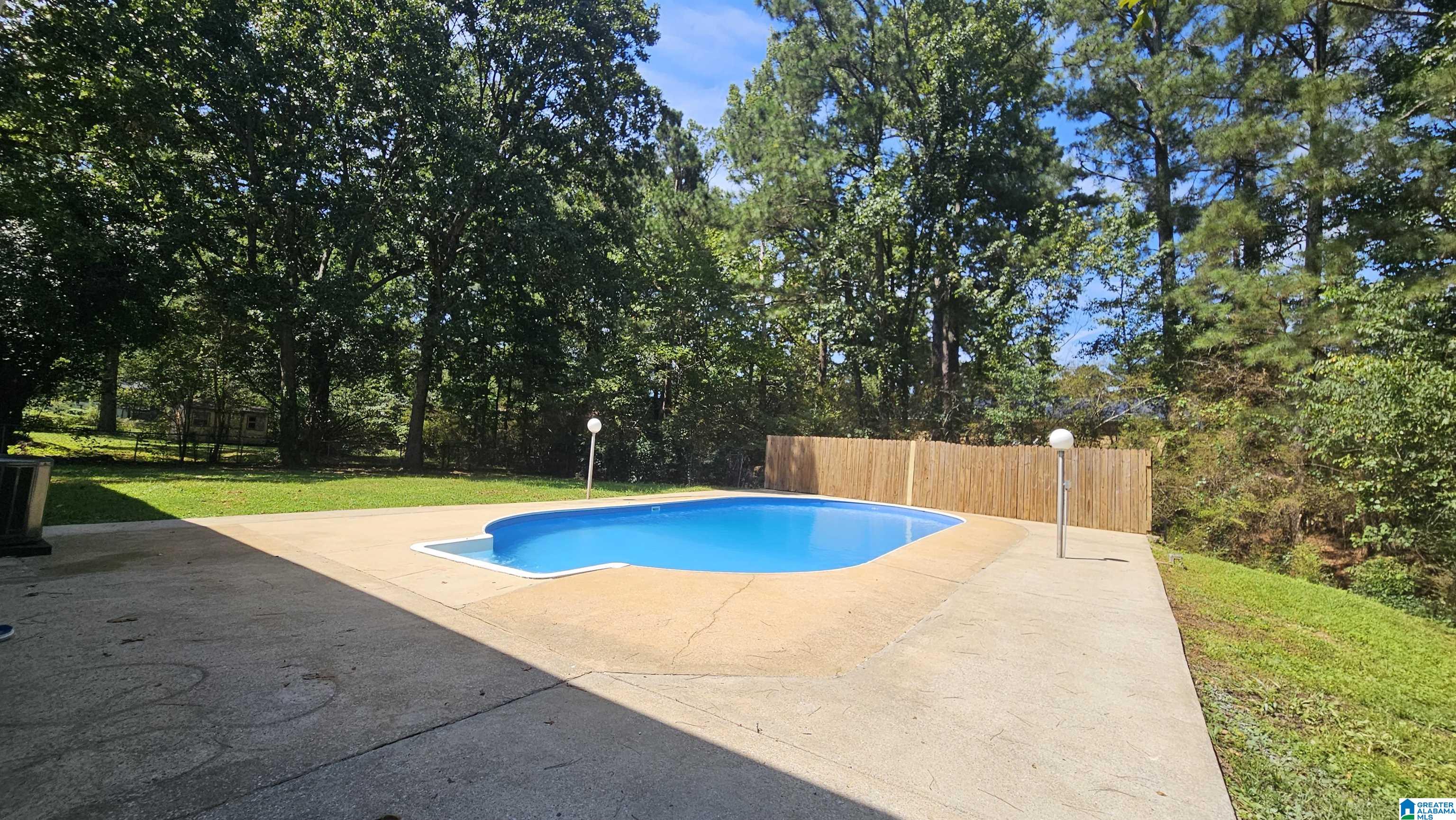 5th image of 1009 Jo Ann Dr, Anniston, AL 36206 | MLS# 21462769