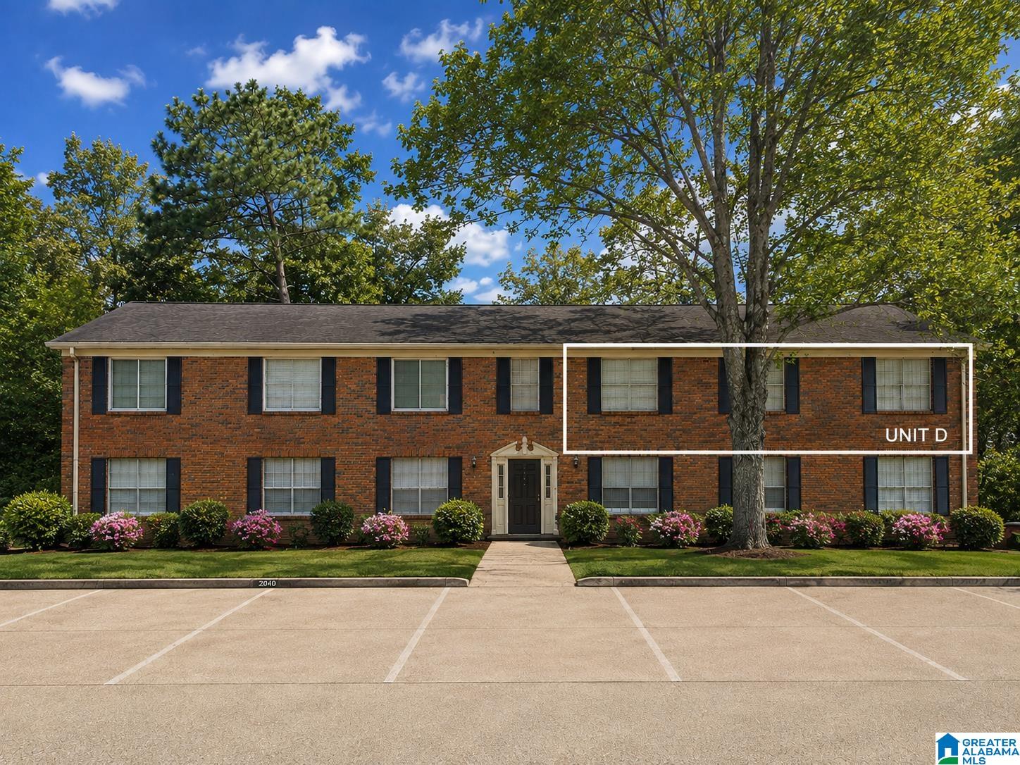 Photo 1 of Sale Pending at 2046 Montreat Pkwy #D, Vestavia Hills, AL 35216 | MLS# 21462776 | Listing updated on 2026-09-03