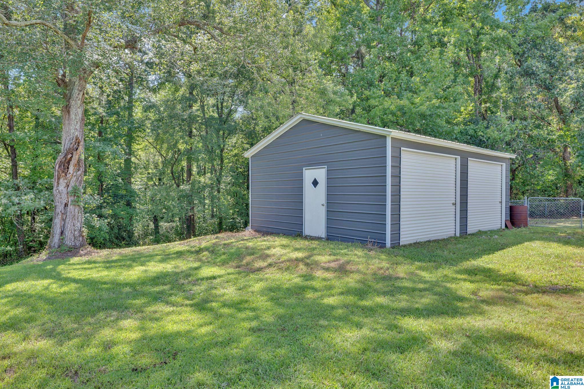 3rd image of 140 Chestnut Lane, Hayden, AL 35079 | MLS# 21462782