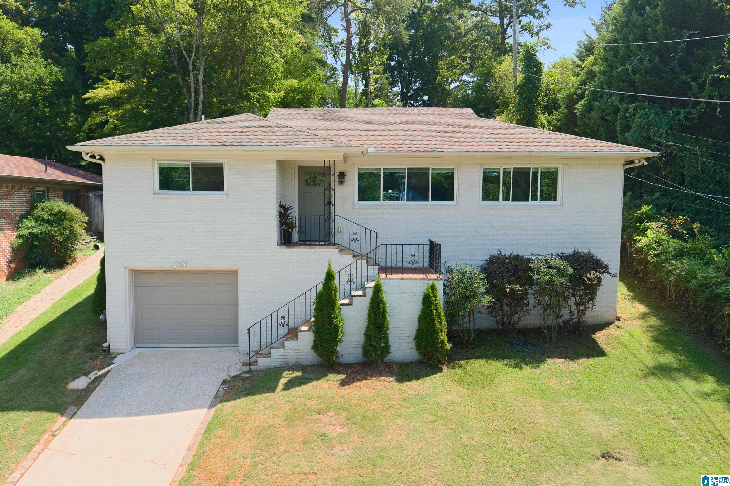Photo 1 of Single family home for sale at 1963 4th Pl S, Birmingham, AL 35205 | MLS# 21462803 | Listing updated on 2026-09-14