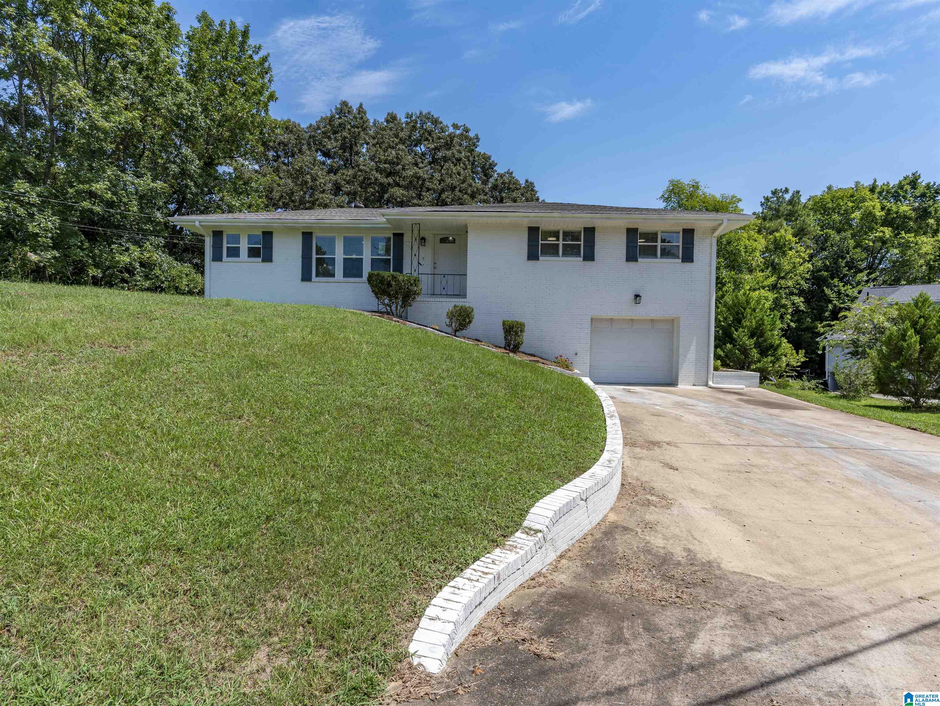 2nd image of 2500 Highview Road, Gardendale, AL 35071 | MLS# 21462814