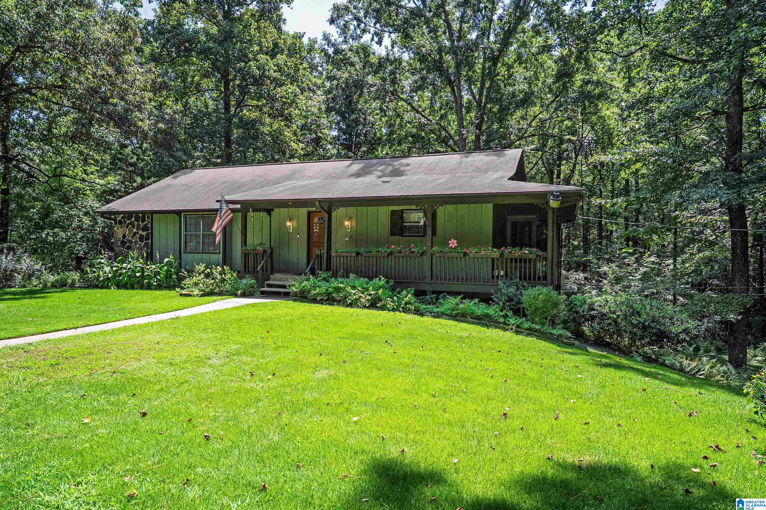 3rd image of 5233 Whippoorwill Road, Irondale, AL 35210 | MLS# 21462841