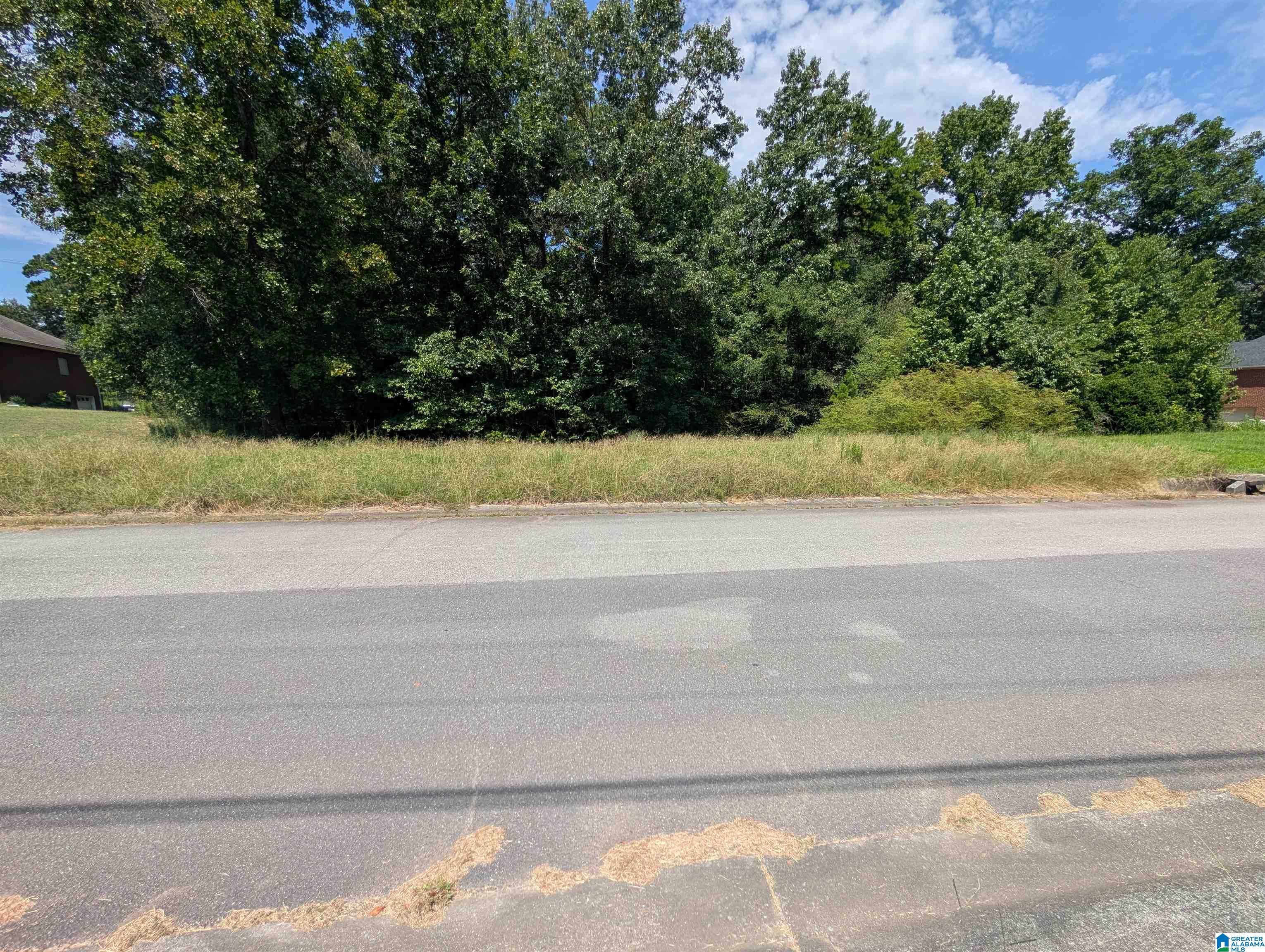 1st image of 2463 Hemlock Dr, Hueytown, AL 35023 | MLS# 21462950