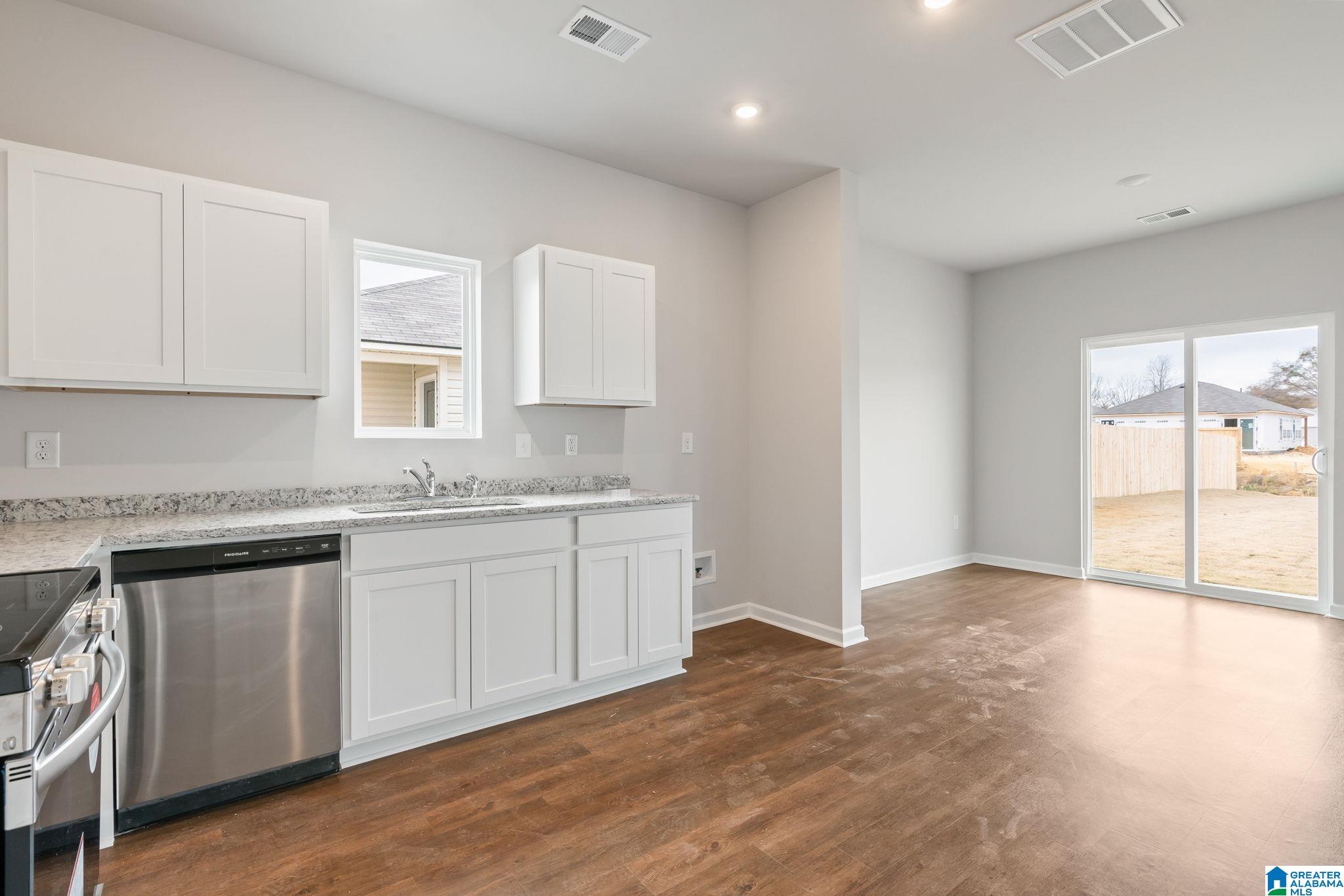 5th image of 365 Jemison Trails Dr, Jemison, AL 35085 | MLS# 21462965