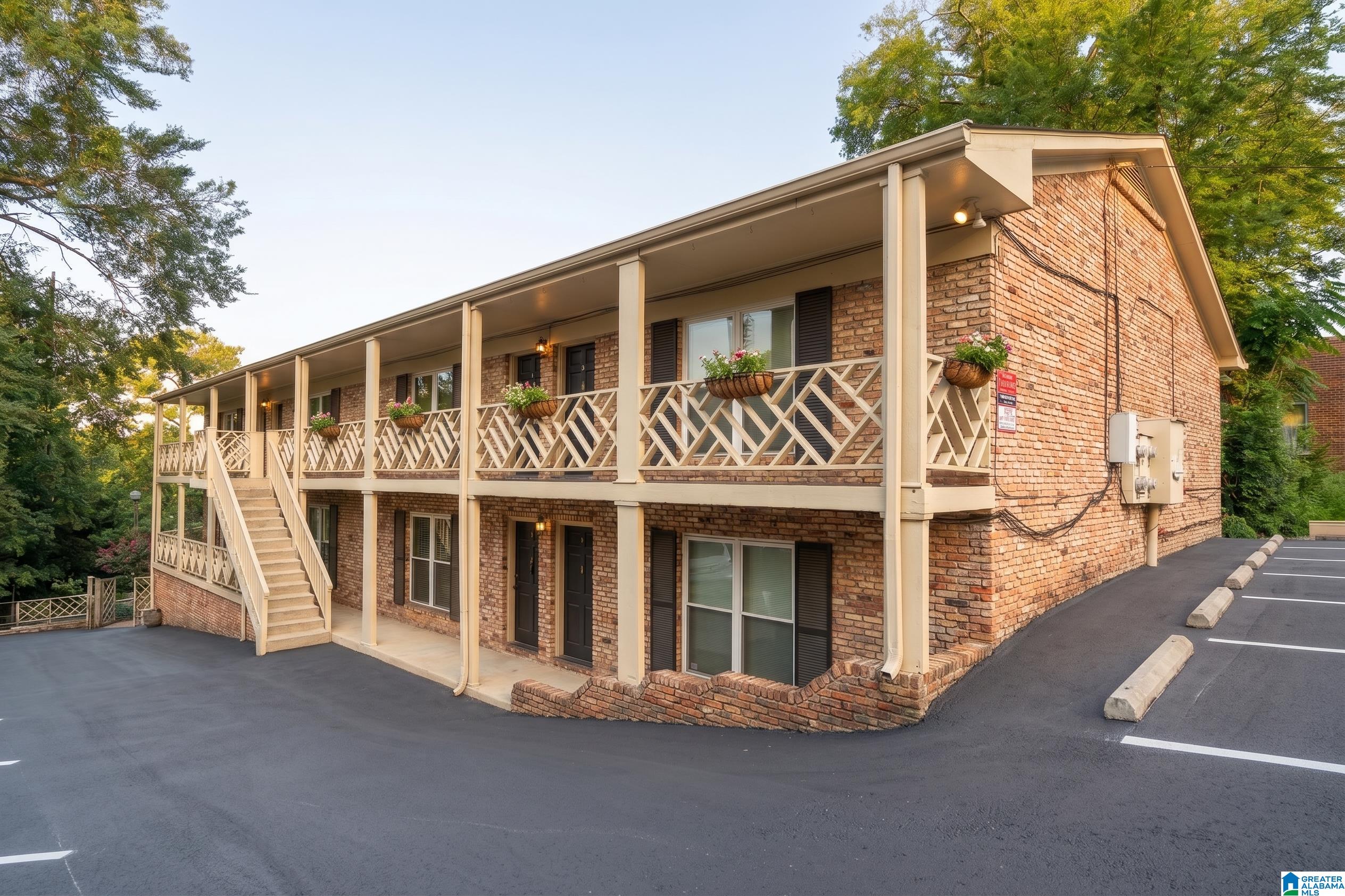 Photo 1 of Condo for sale at 2825 Highland Avenue S #7, Birmingham, AL 35205 | MLS# 21462971 | Listing updated on 2026-09-06