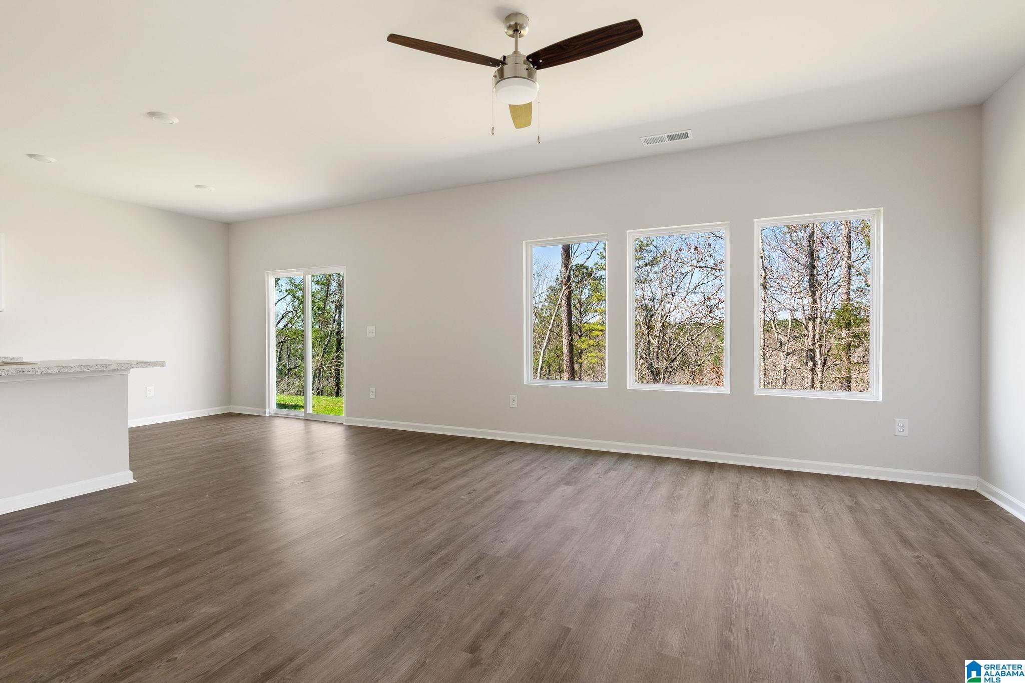 4th image of 375 Jemison Trails Dr, Jemison, AL 35085 | MLS# 21462974