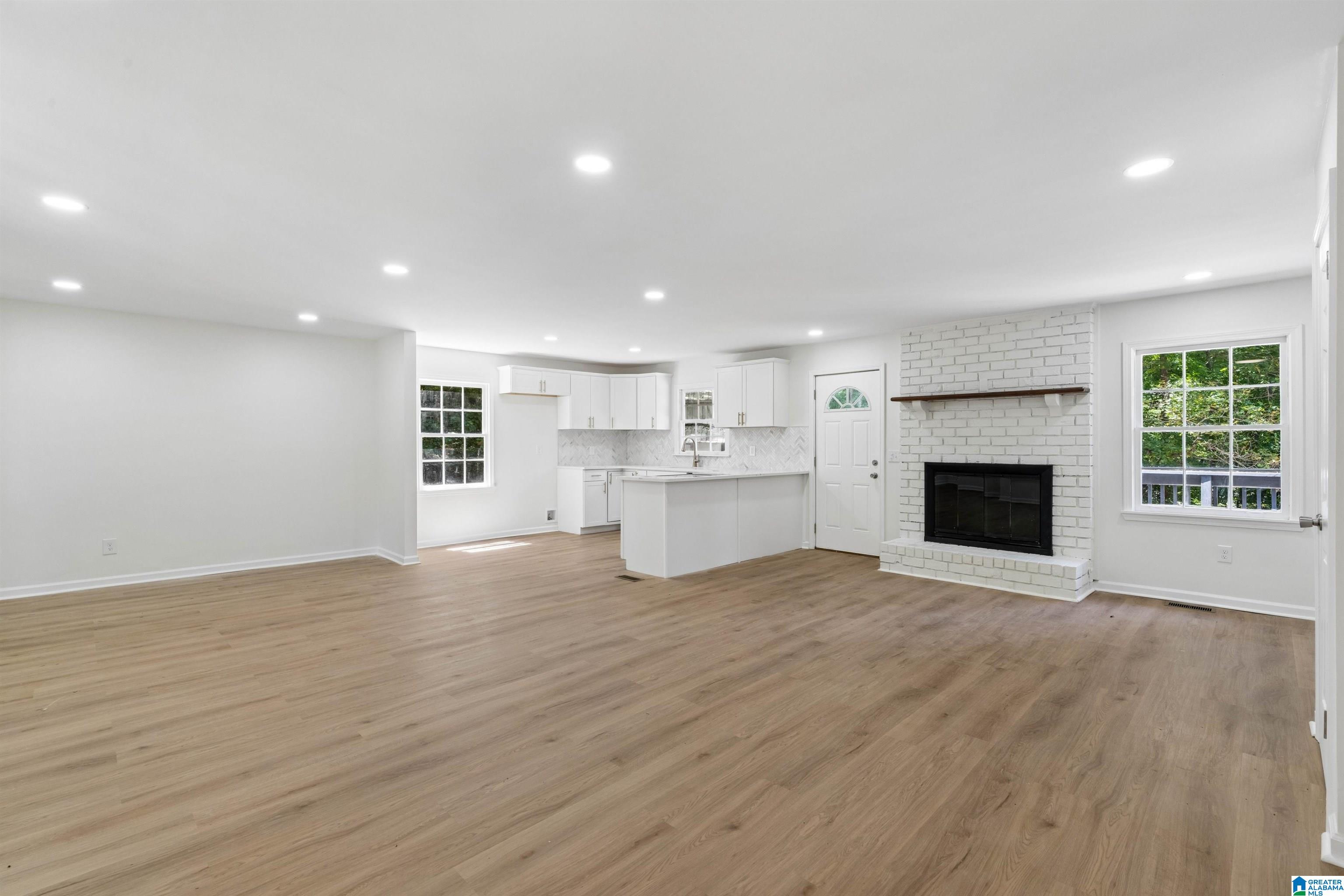 Photo 1 of Single family home for sale at 7624 Happy Hollow Road, Trussville, AL 35173 | MLS# 21463001 | Listing updated on 2026-10-19