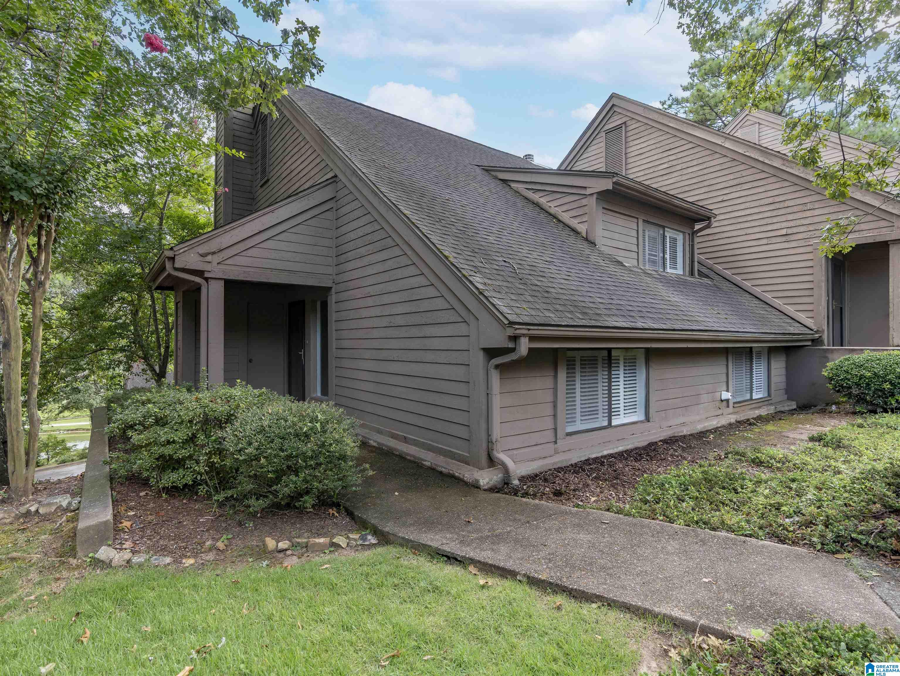 Condo for sale at 122 Cambrian Way #122, BIRMINGHAM, AL 35242 | MLS# 21463018