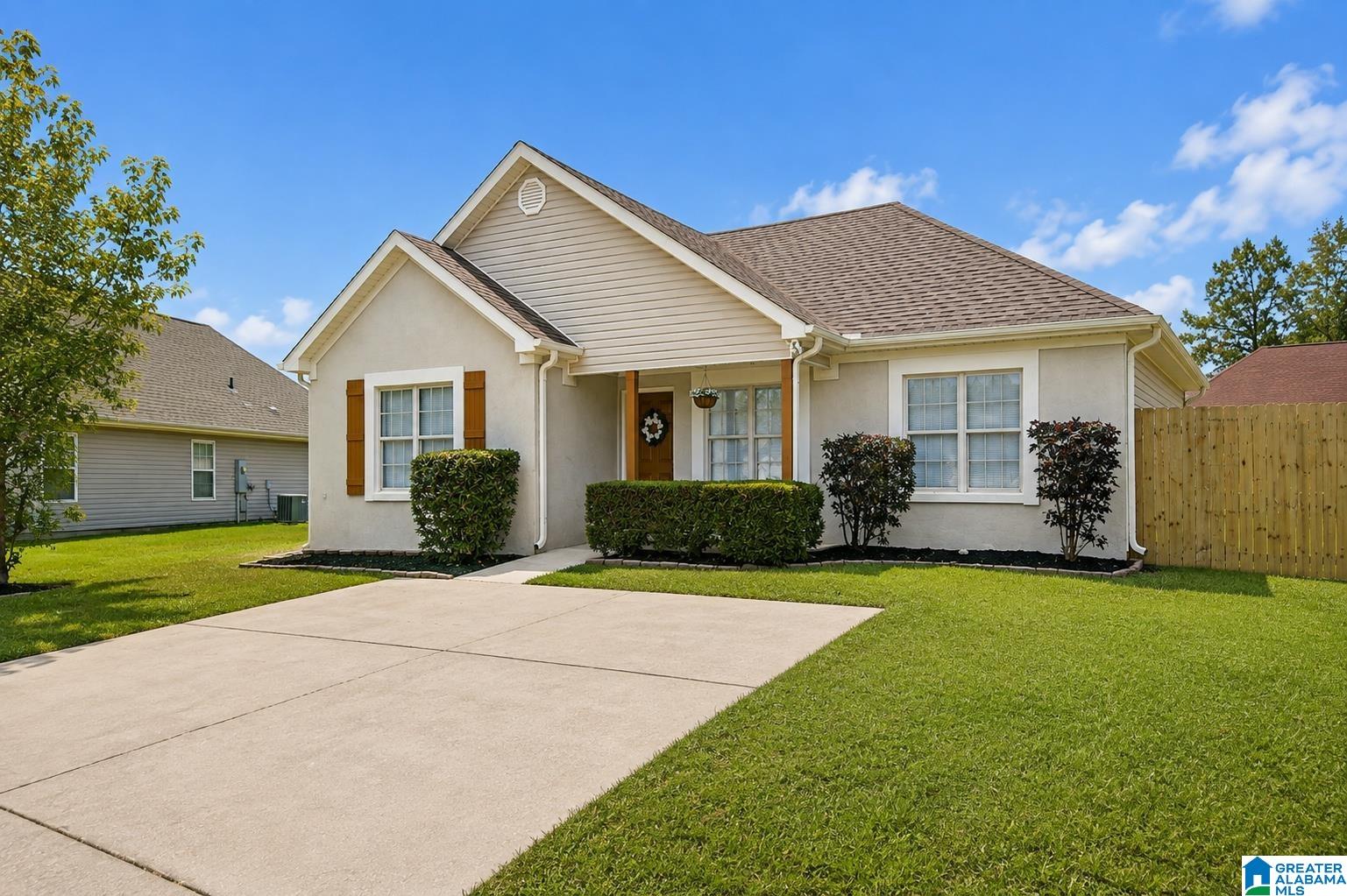 3rd image of 117 Ridgecrest Road, Calera, AL 35080 | MLS# 21463022