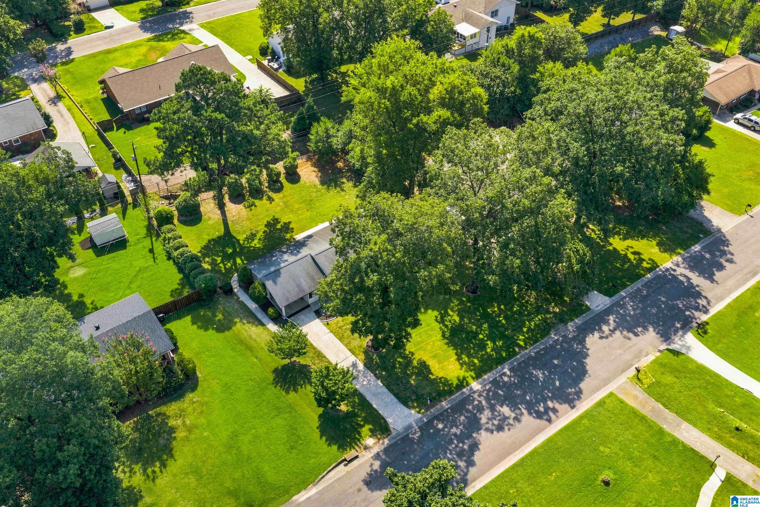 5th image of 2533 Yorkmont Dr, Vestavia Hills, AL 35226 | MLS# 21463029