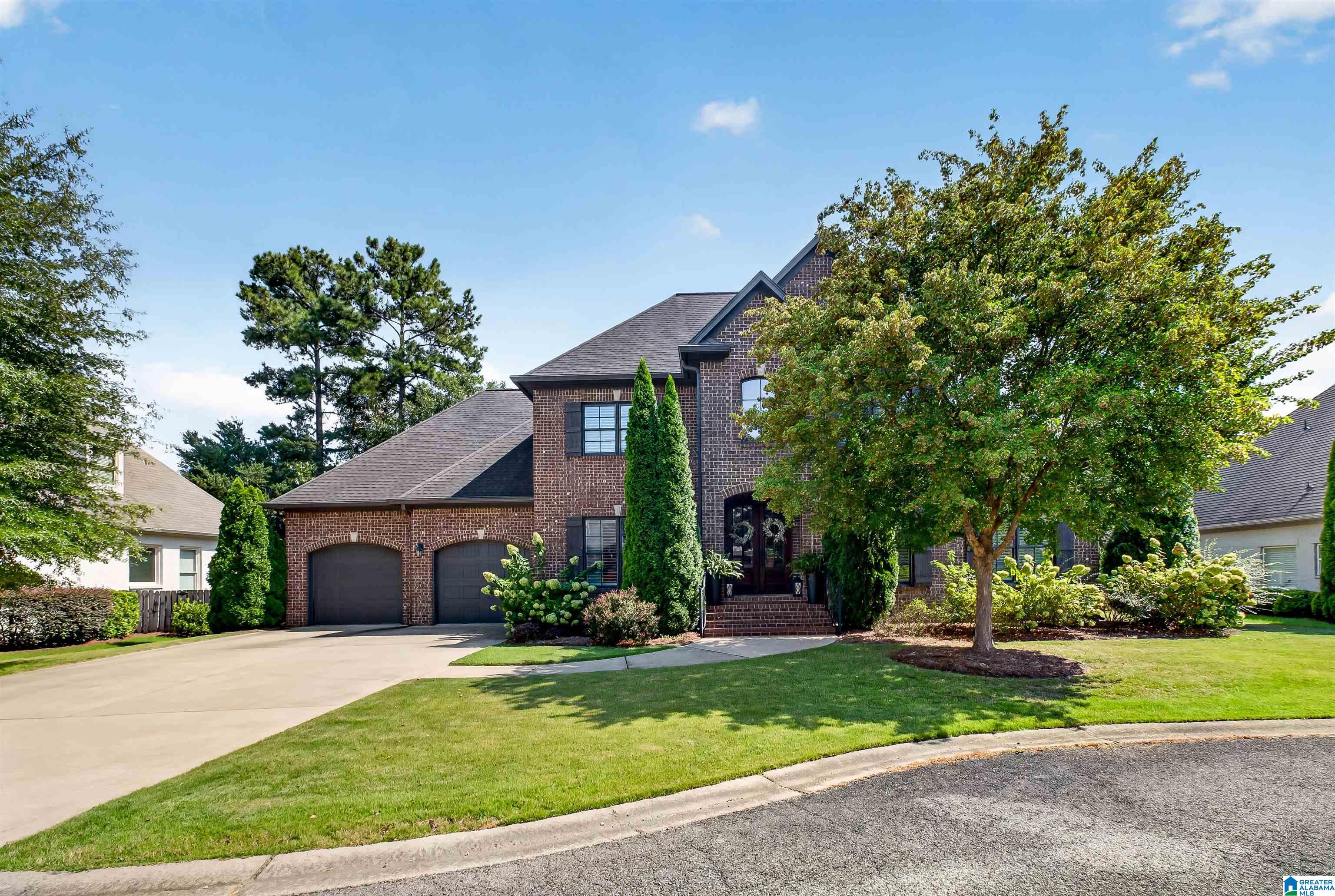 Photo 1 of Single family home for sale at 4271 Hamlin Pl, Vestavia Hills, AL 35242 | MLS# 21463082 | Listing updated on 2026-09-08