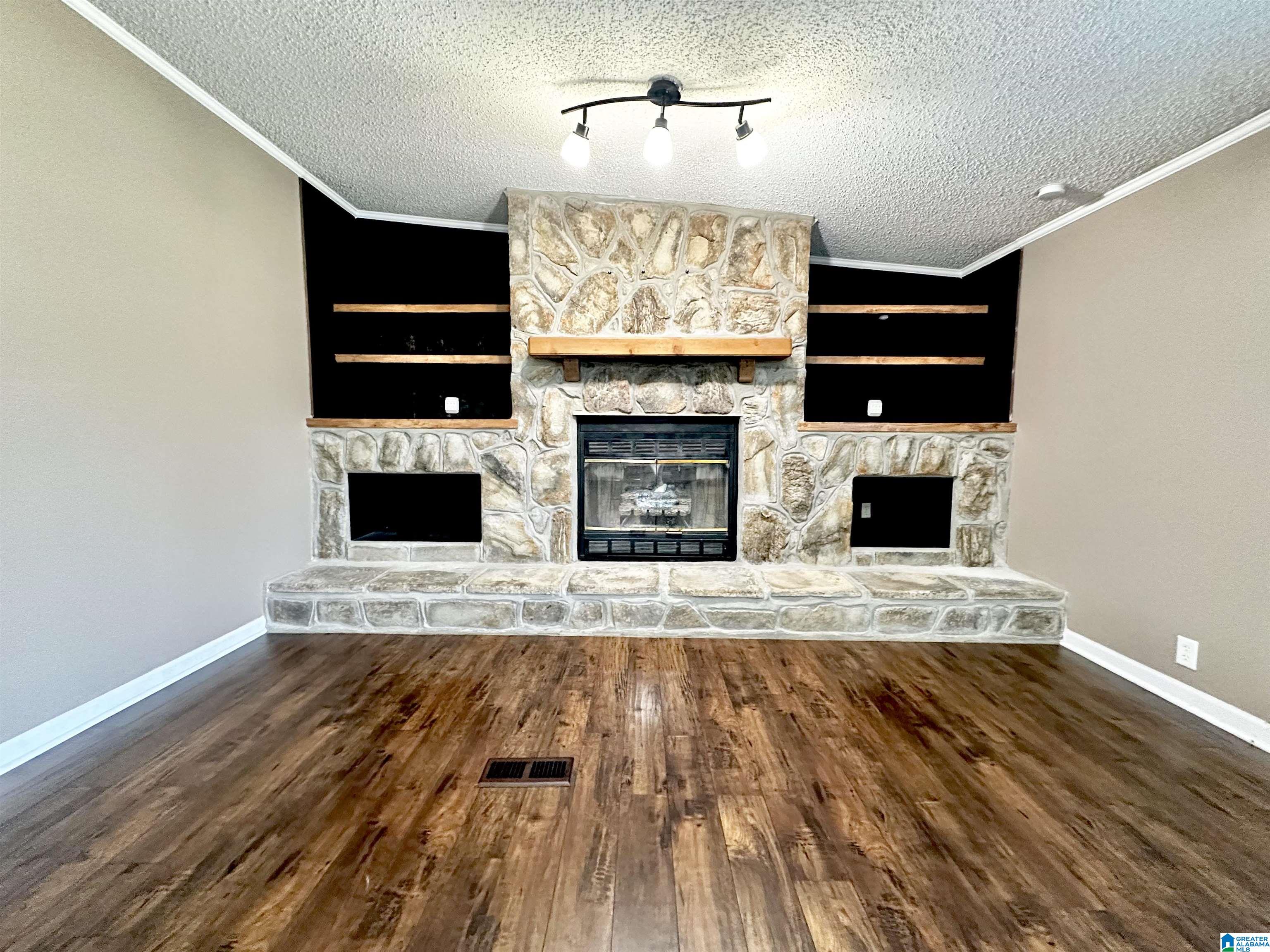 3rd image of 39 Hathorn Road, Anniston, AL 36201 | MLS# 21463086