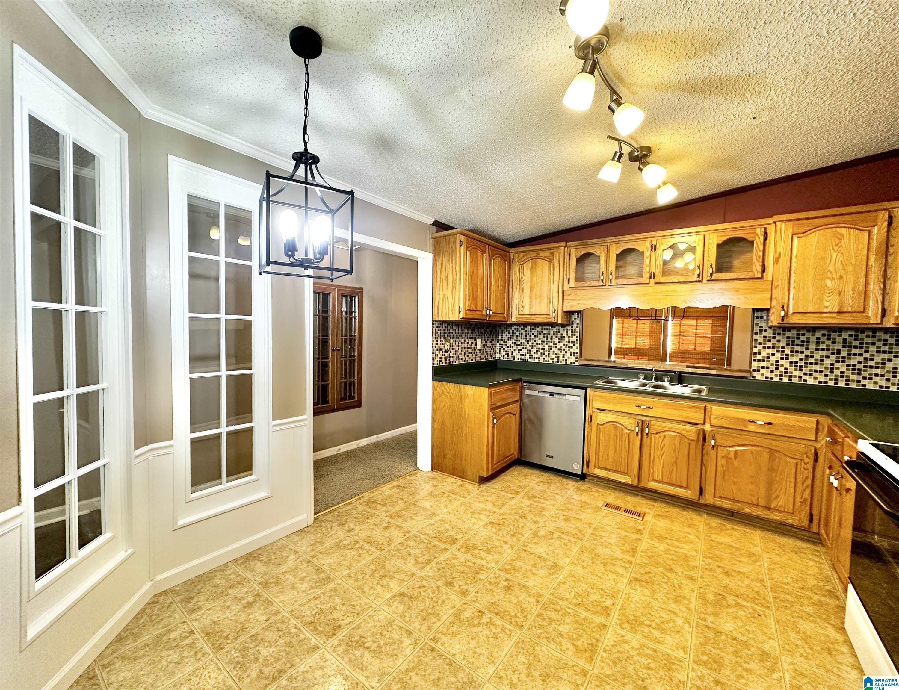 4th image of 39 Hathorn Road, Anniston, AL 36201 | MLS# 21463086