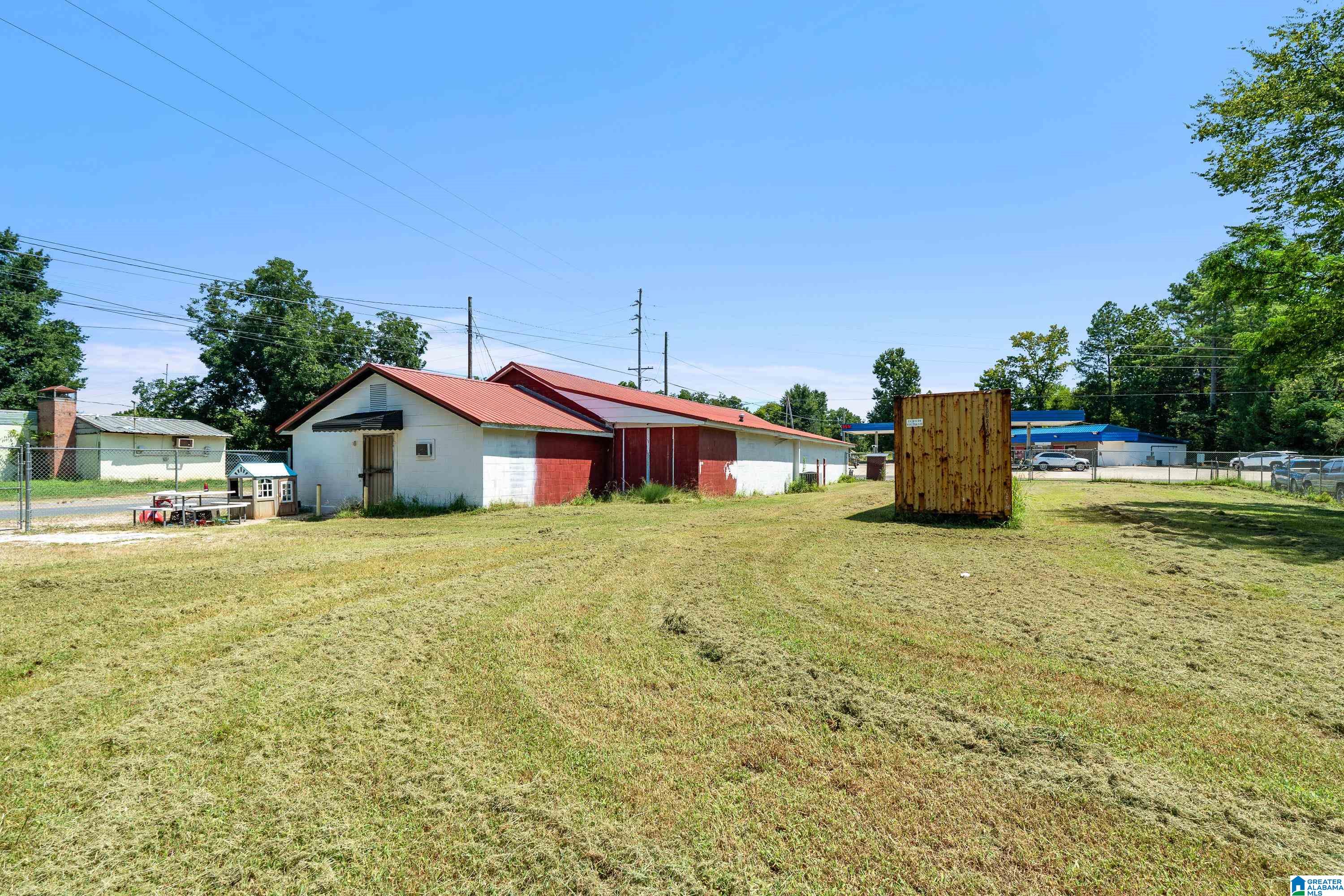 27th image of 331 Avondale Avenue, Sylacauga, AL 35150 | MLS# 21463133
