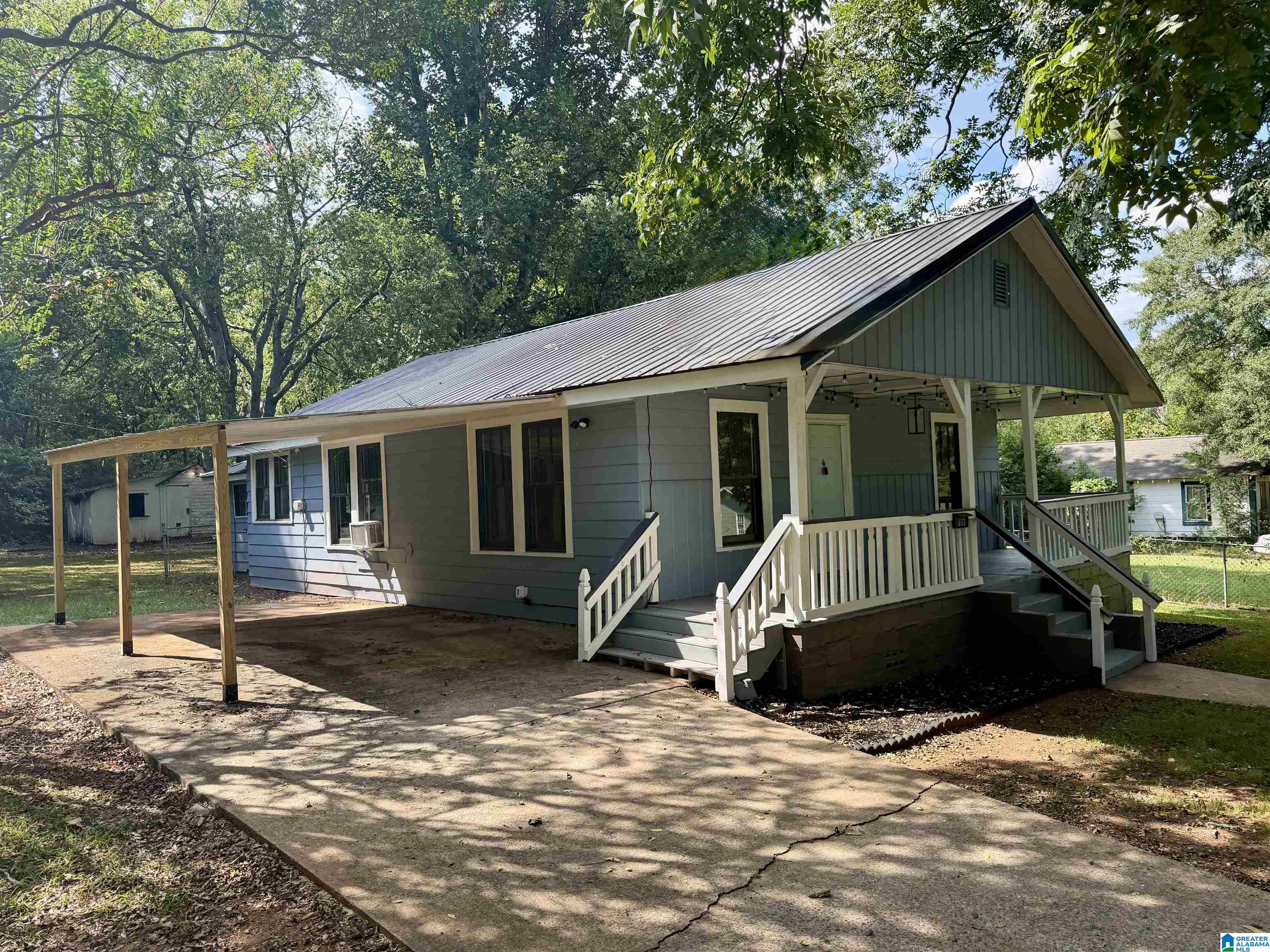 2nd image of 603 Woodlawn Avenue, Sylacauga, AL 35150 | MLS# 21463144