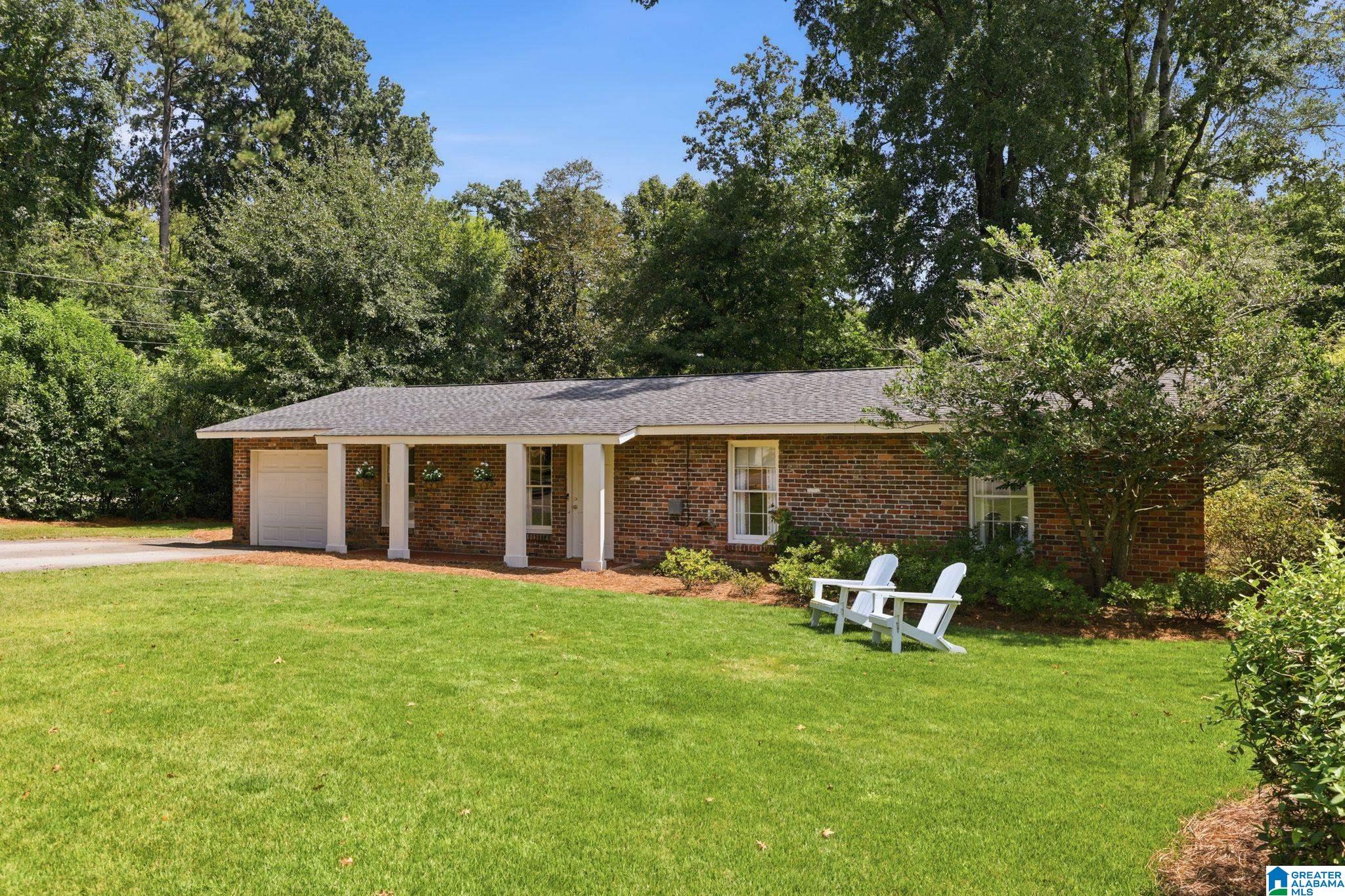 2nd image of 4044 Meadowview Circle, Vestavia Hills, AL 35243 | MLS# 21463150