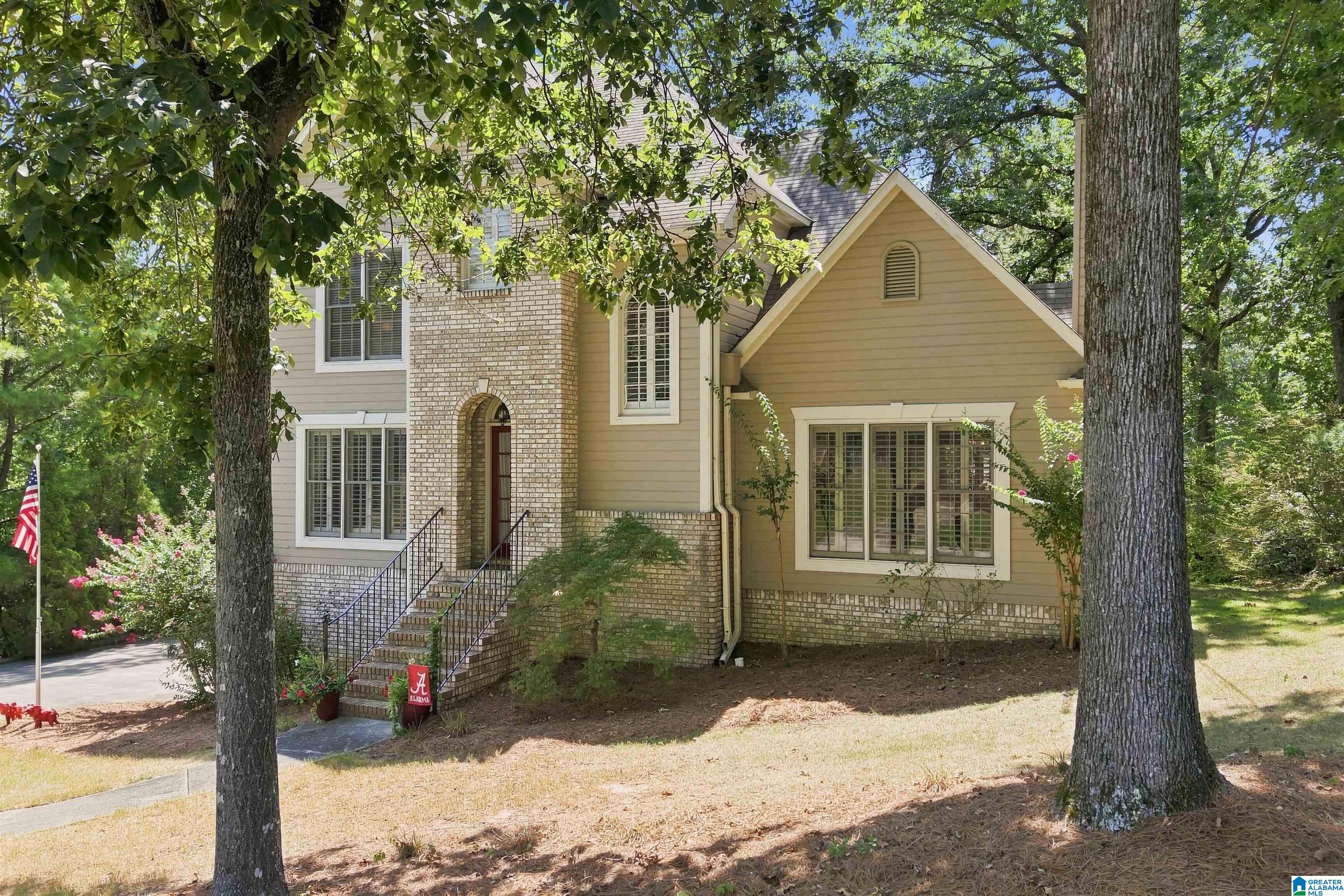 4th image of 1913 Valewood Circle, Hoover, AL 35244 | MLS# 21463171
