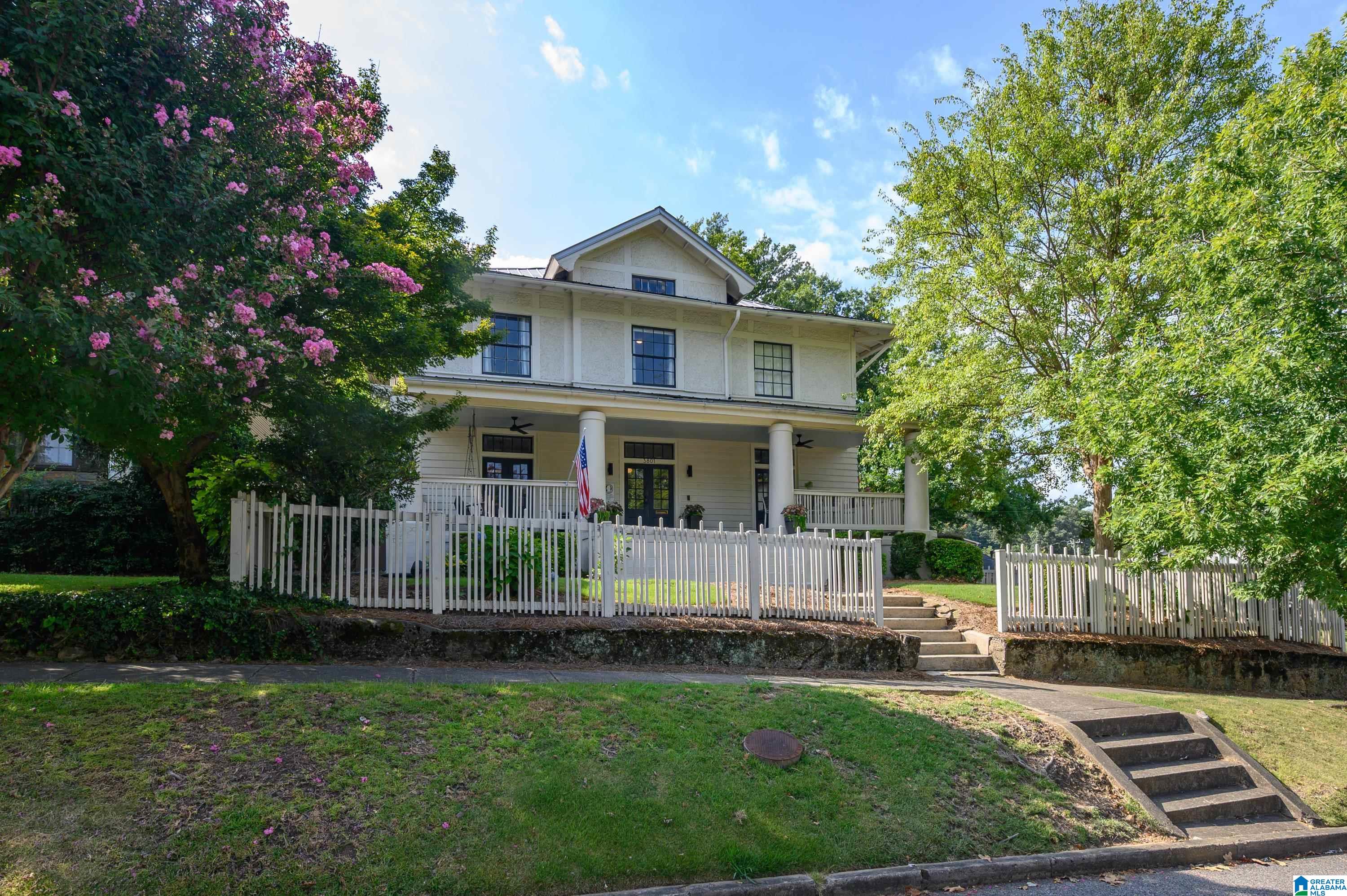 3rd image of 3801 6Th Avenue S, Birmingham, AL 35222 | MLS# 21463172