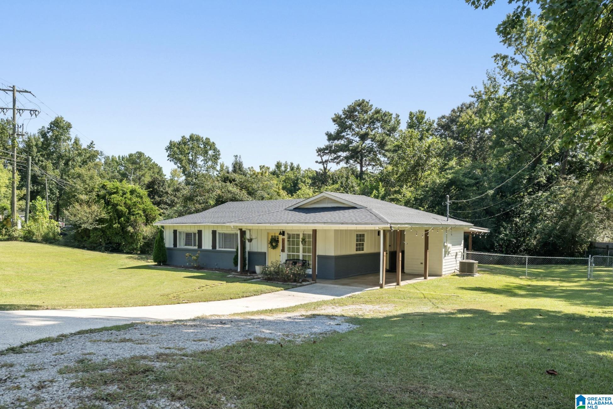 3rd image of 2201 Chapel Hill Road, Hoover, AL 35216 | MLS# 21463175