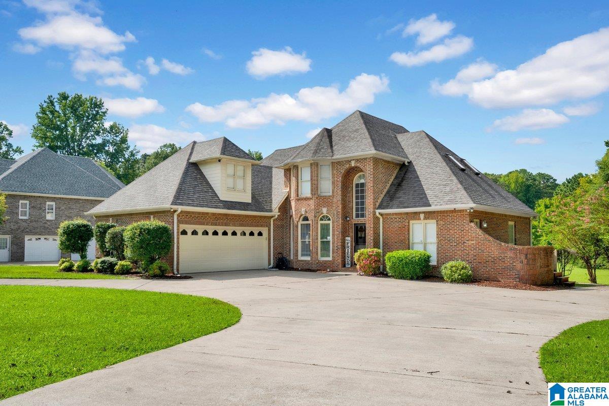Photo 1 of Single family home for sale at 8020 Creekstone Circle, Pinson, AL 35126 | MLS# 21463185 | Listing updated on 2026-09-14