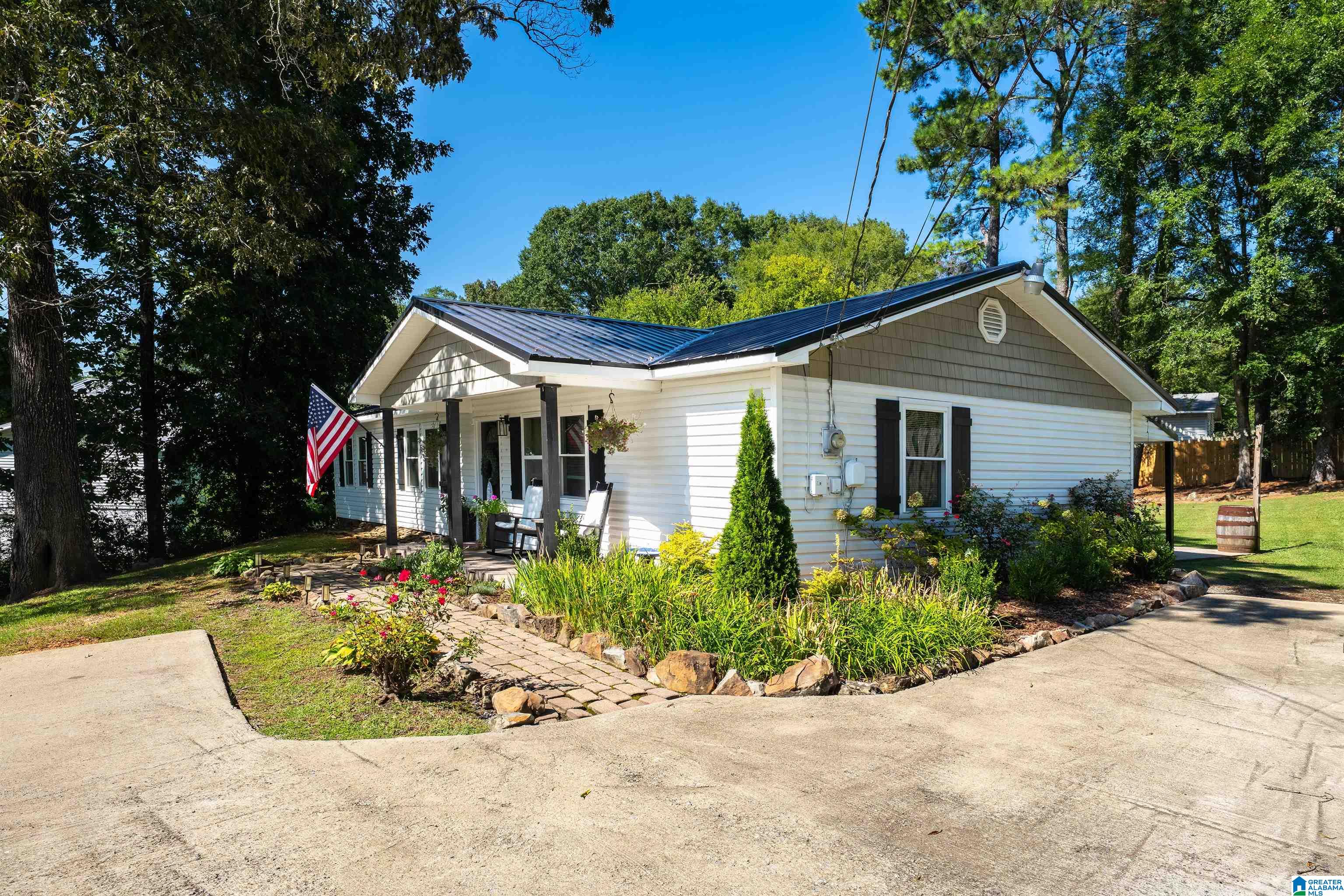 2nd image of 348 Grove Street, Springville, AL 35146 | MLS# 21463188