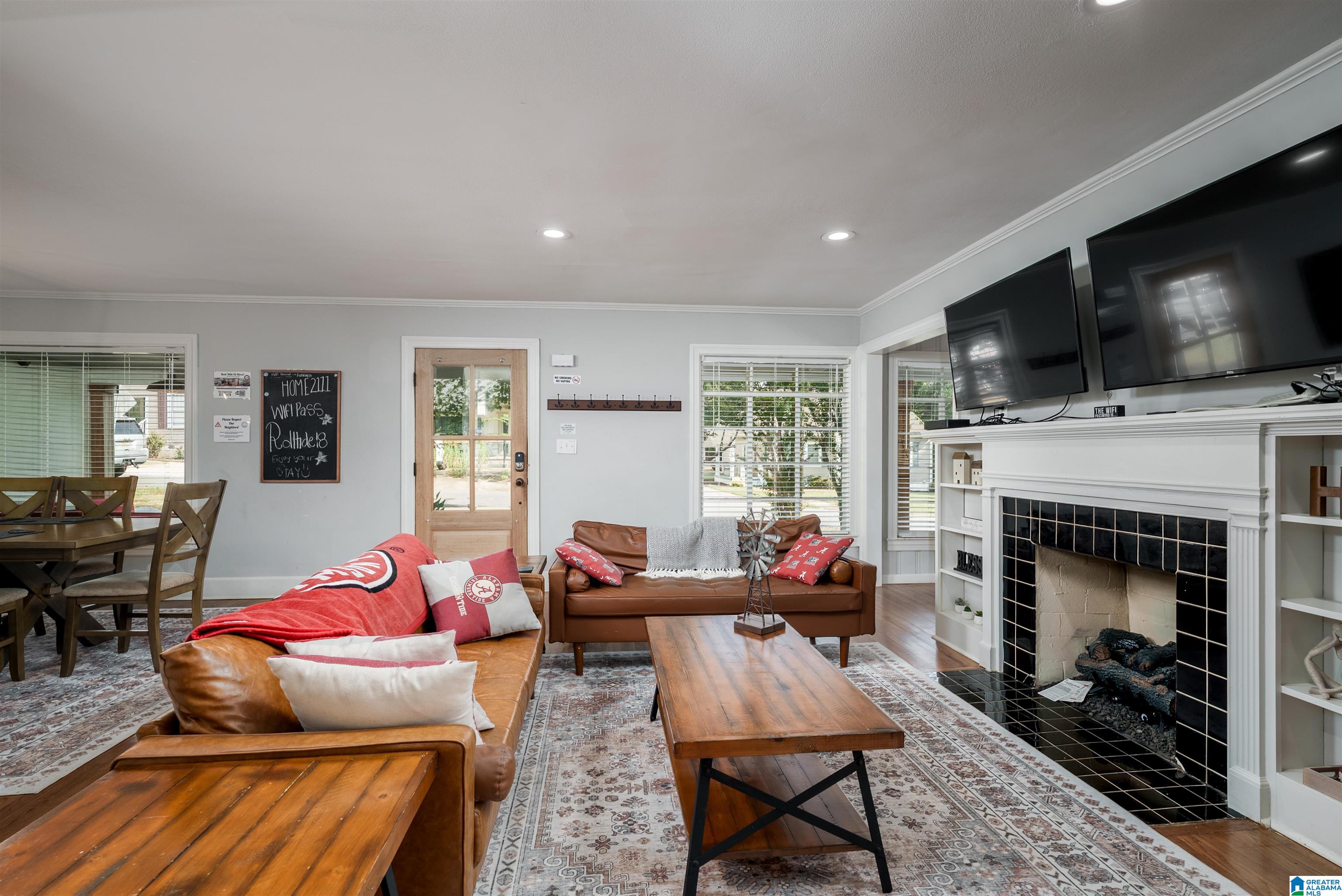 Photo 3 of Single family home for sale at 2111 23rd Street, Northport, AL 35476 | MLS# 21463193 | Listing updated on 2026-09-25
