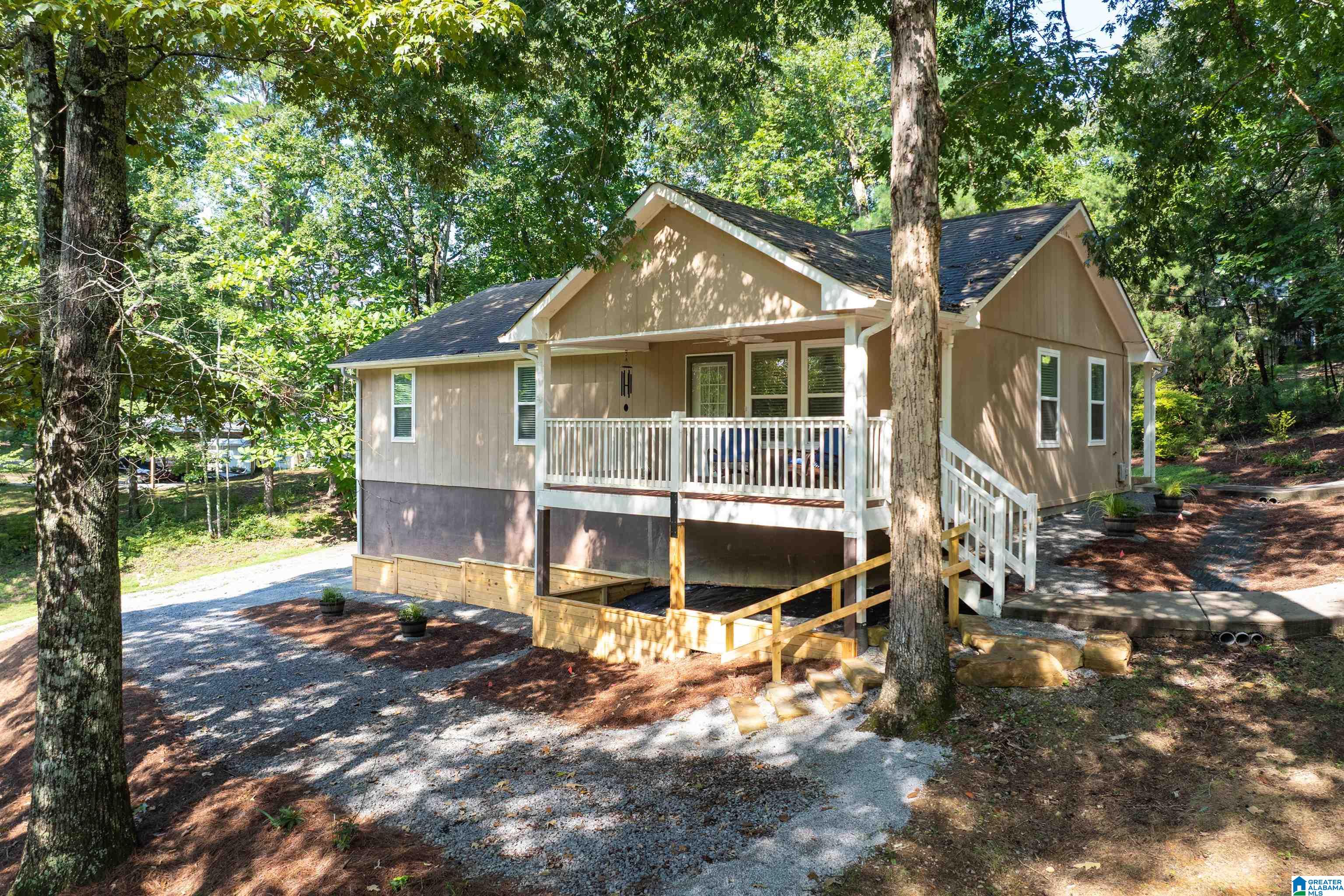 1st image of 25 Sunset Boulevard, Oneonta, AL 35121 | MLS# 21463196
