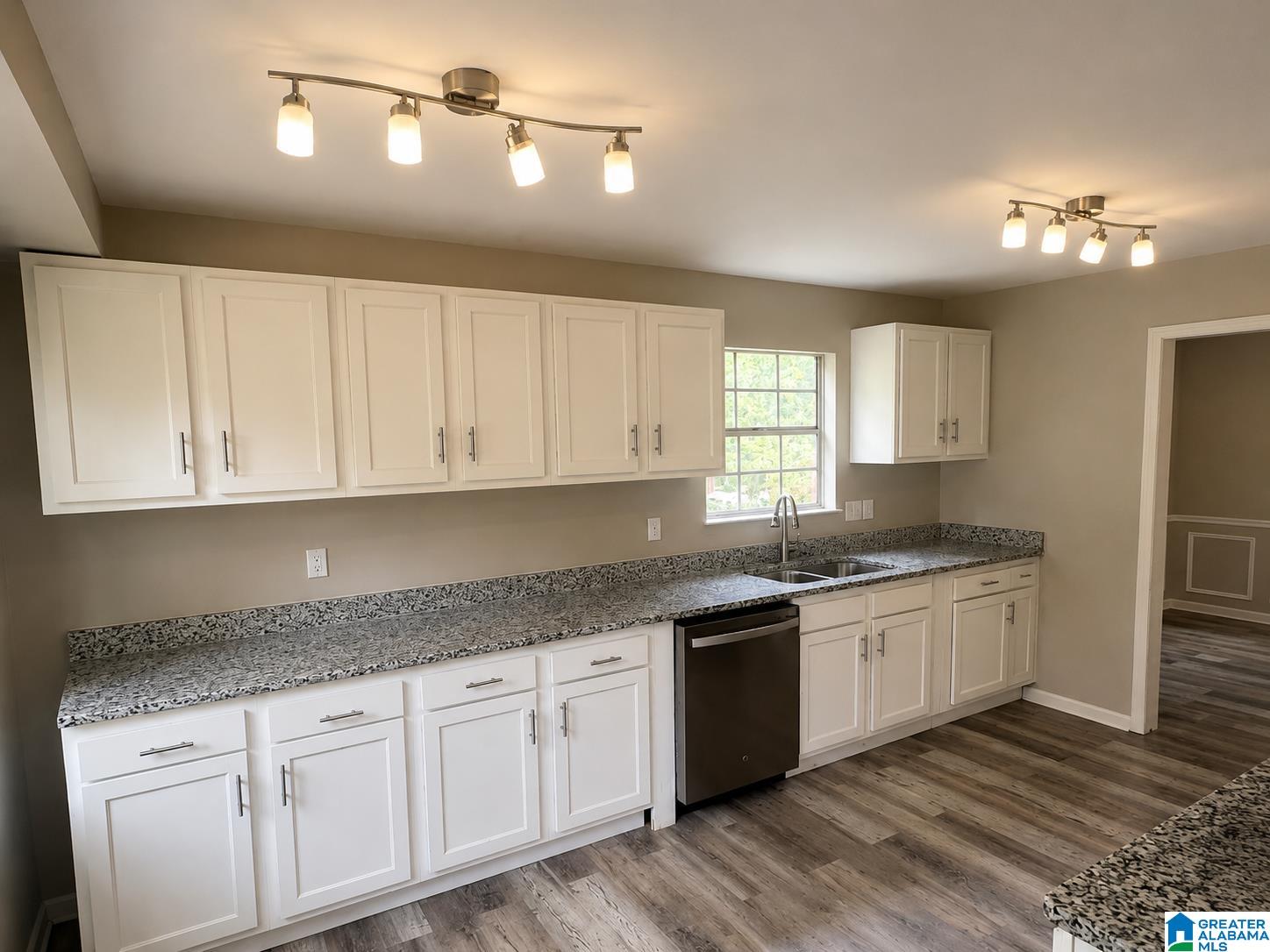 image of 300 Kimbo Dr, Center Point, AL 35215 | MLS# 21463207