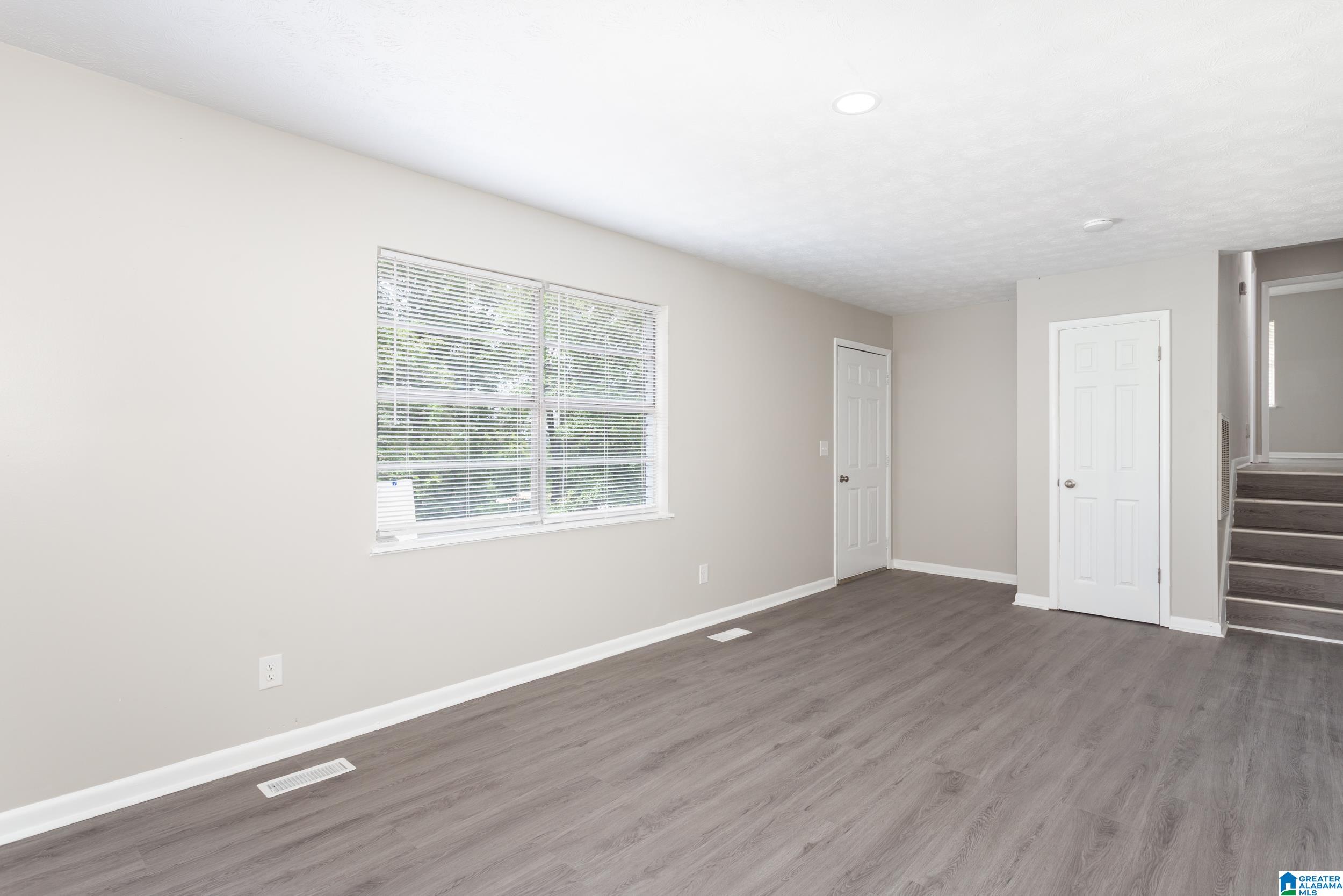 3rd image of 3140 Mountain Brow Dr, Oxford, AL 36203 | MLS# 21463212