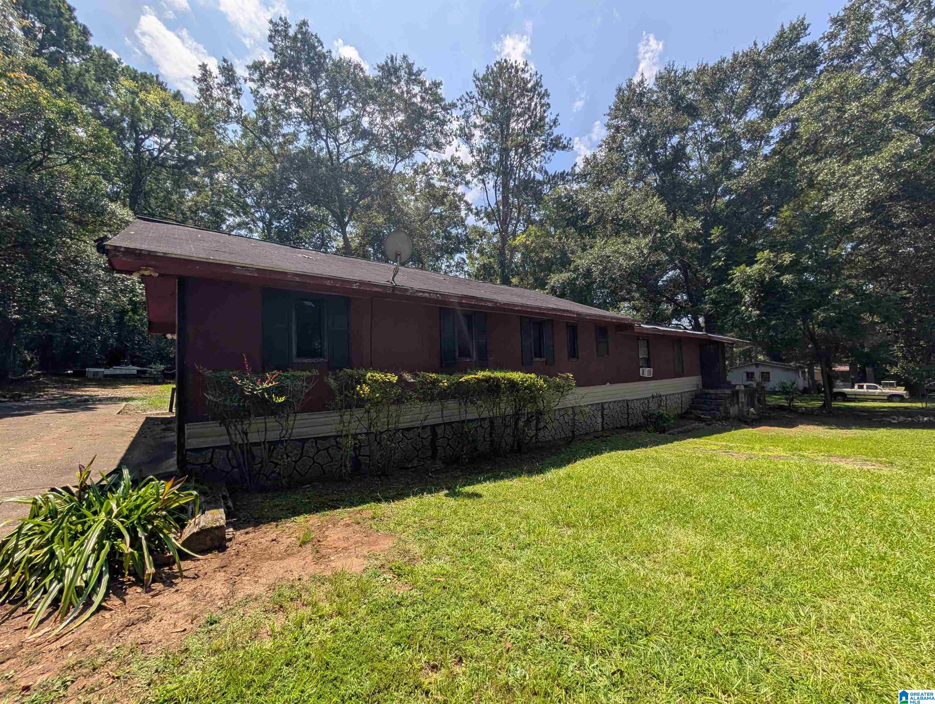 3rd image of 538 1St Avenue, Lincoln, AL 35096 | MLS# 21463214