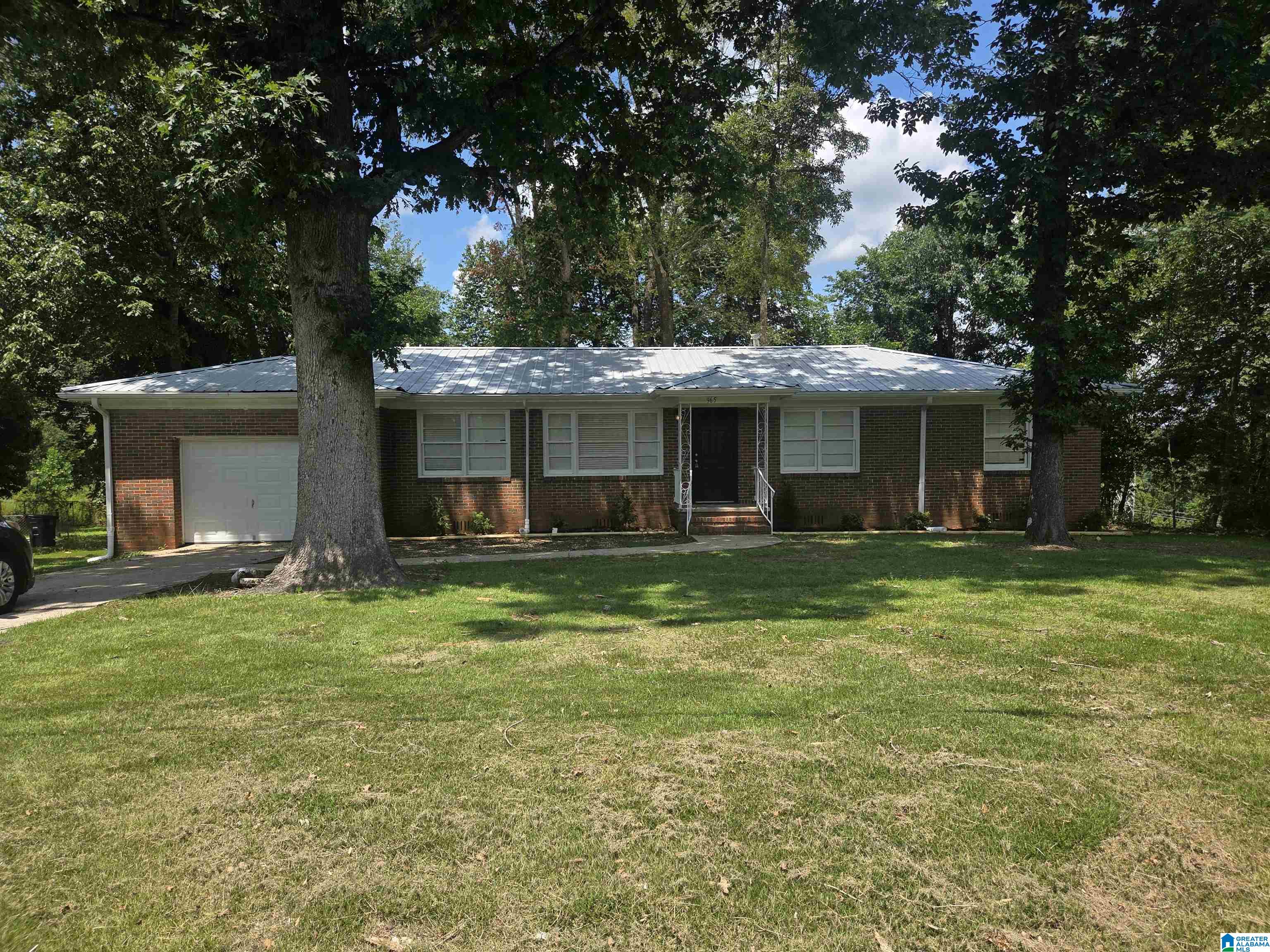 Photo 1 of Single family home for sale at 965 Hickory Circle, Birmingham, AL 35215 | MLS# 21463218 | Listing updated on 2026-09-09