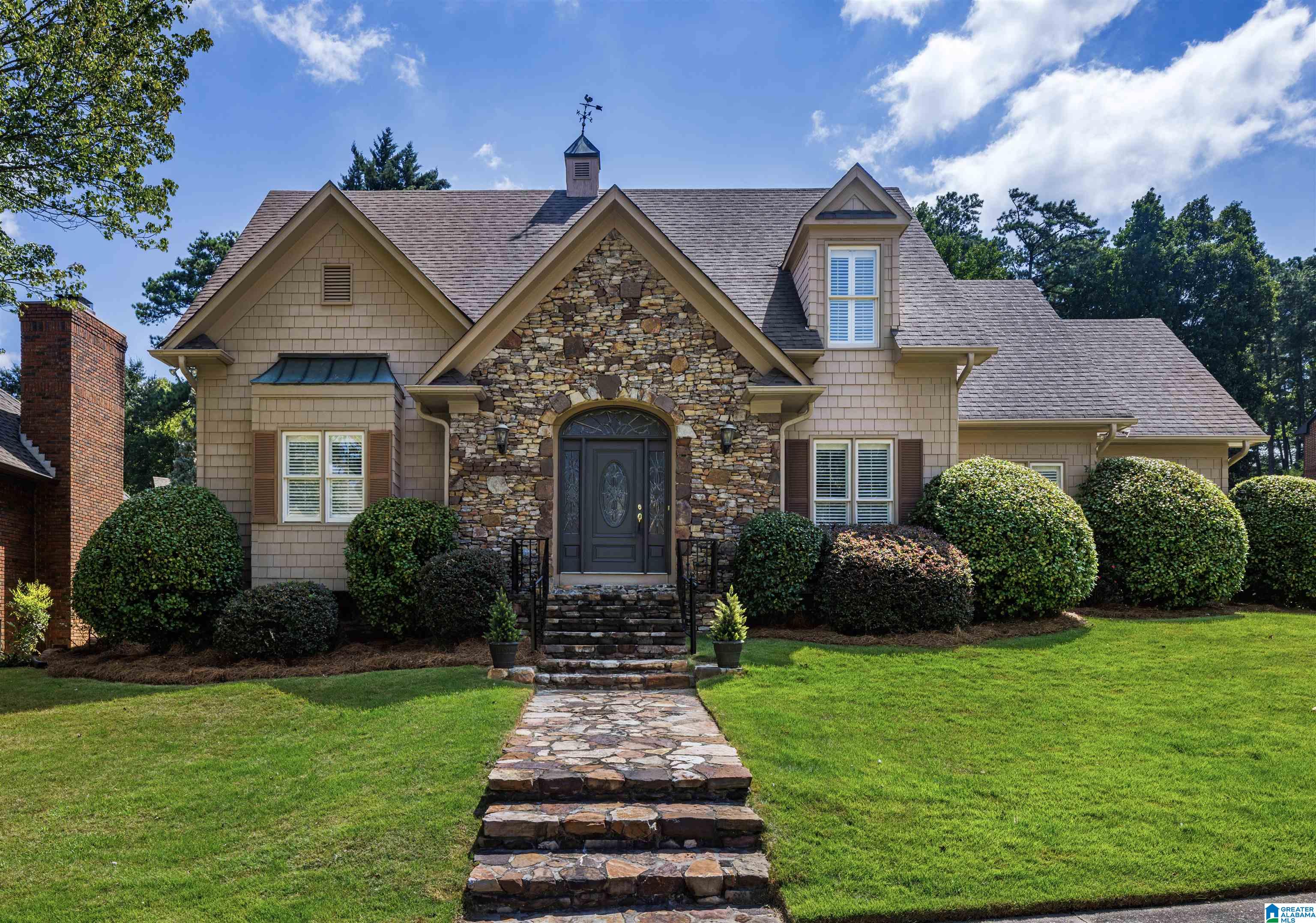 1st image of 2516 Ivy Glenn Dr, Vestavia Hills, AL 35243 | MLS# 21463223