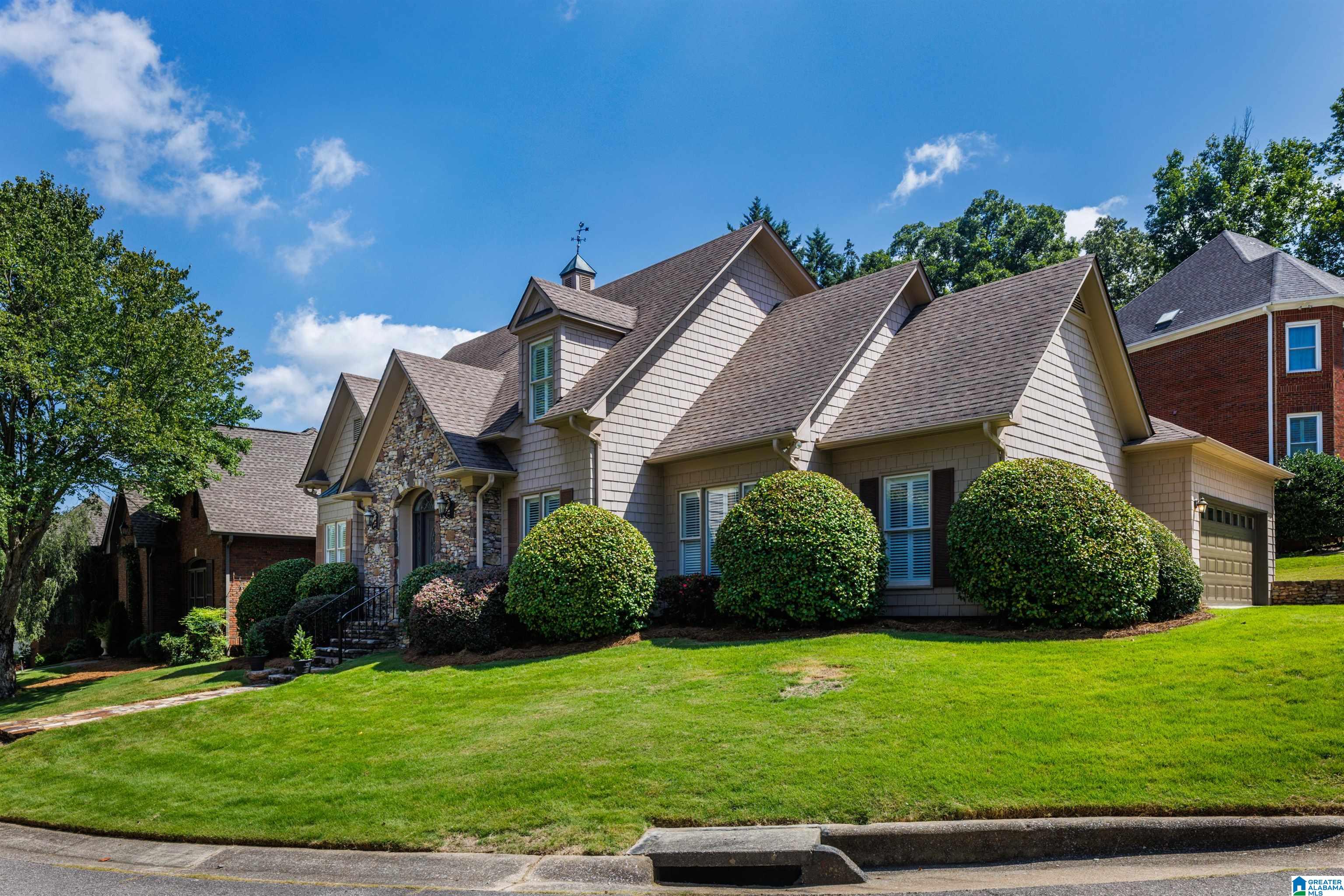 3rd image of 2516 Ivy Glenn Dr, Vestavia Hills, AL 35243 | MLS# 21463223