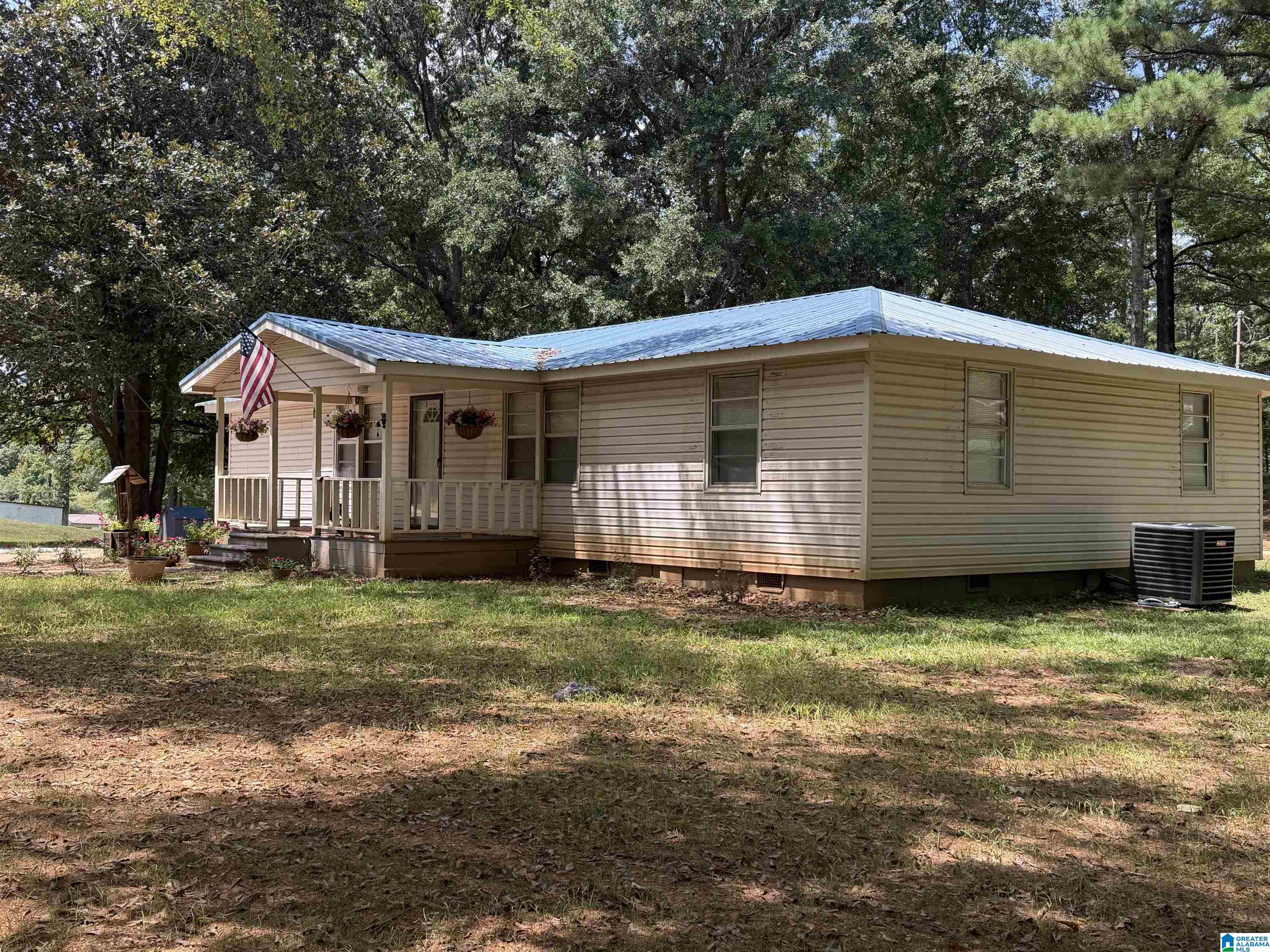 2nd image of 158 Lovette Lane, Sylacauga, AL 35151 | MLS# 21463233