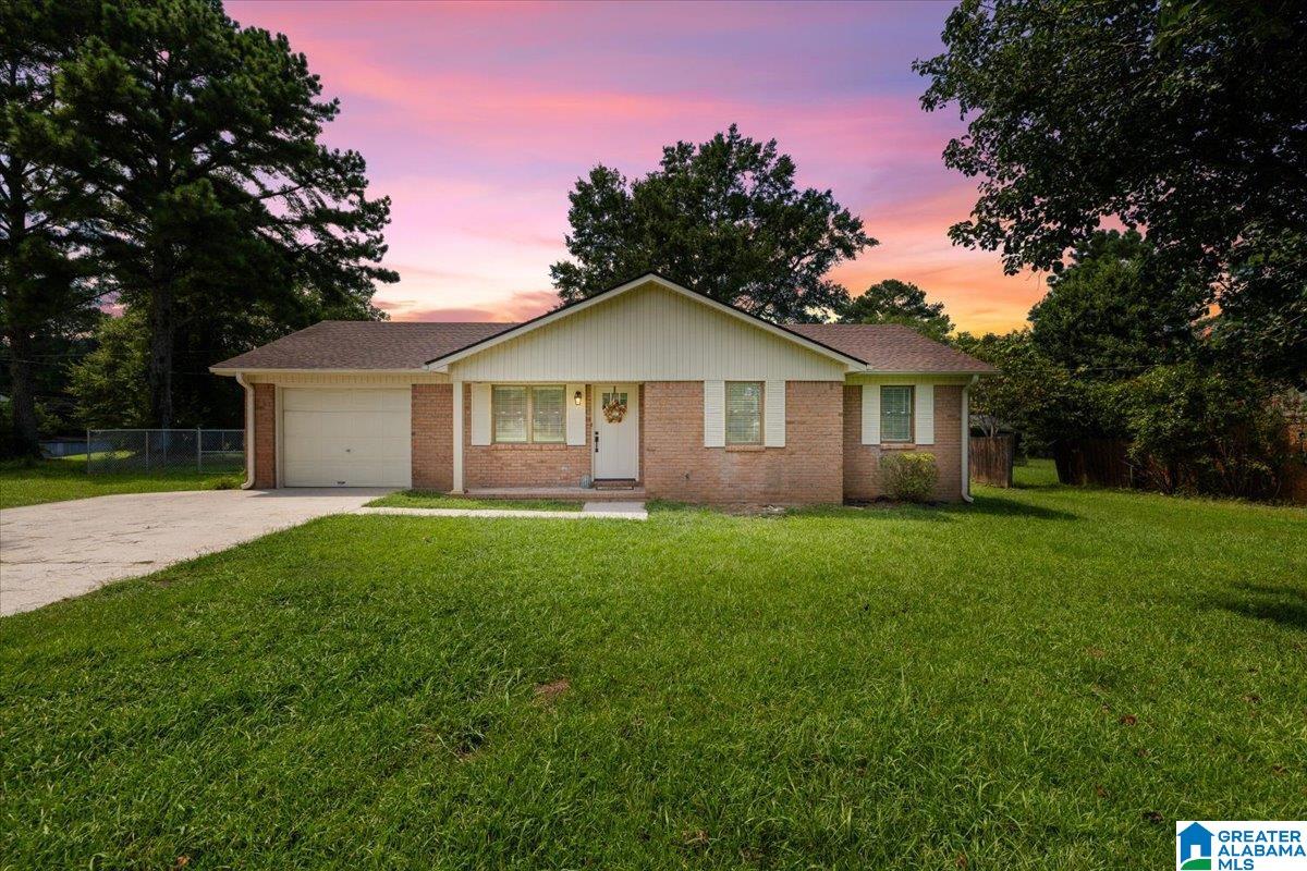 1st image of 403 Se Tennessee Avenue, Hanceville, AL 35077 | MLS# 21463254