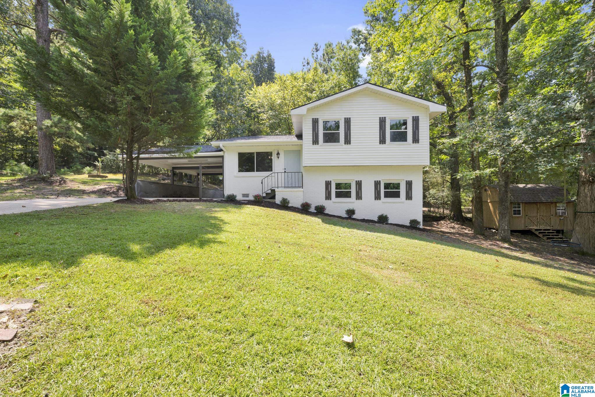 Photo 1 of Single family home for sale at 2236 Lisa Ann Dr Se, Leeds, AL 35094 | MLS# 21463263 | Listing updated on 2026-09-08