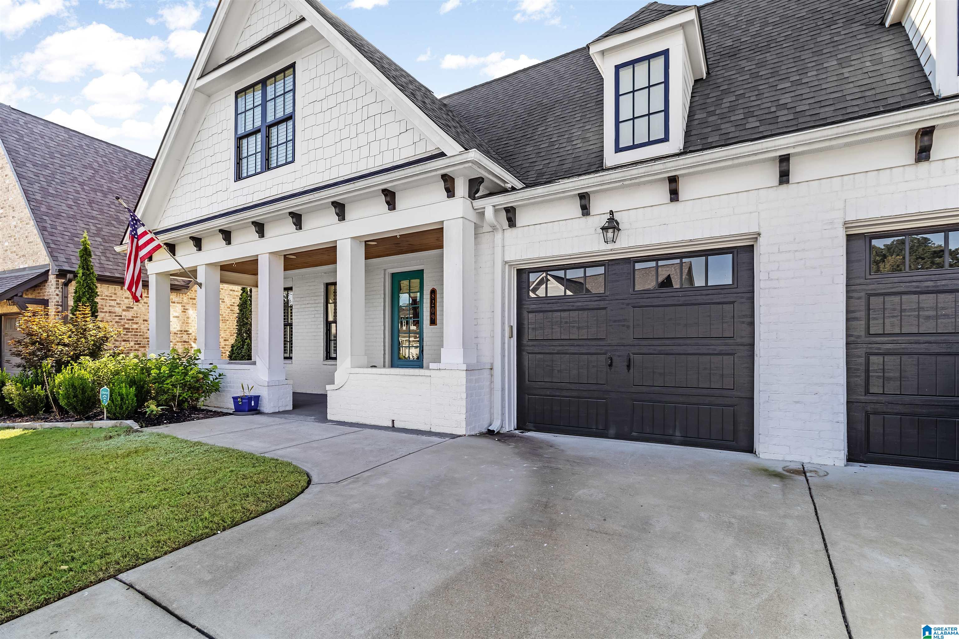 3rd image of 8209 Annika Dr, Hoover, AL 35244 | MLS# 21463299