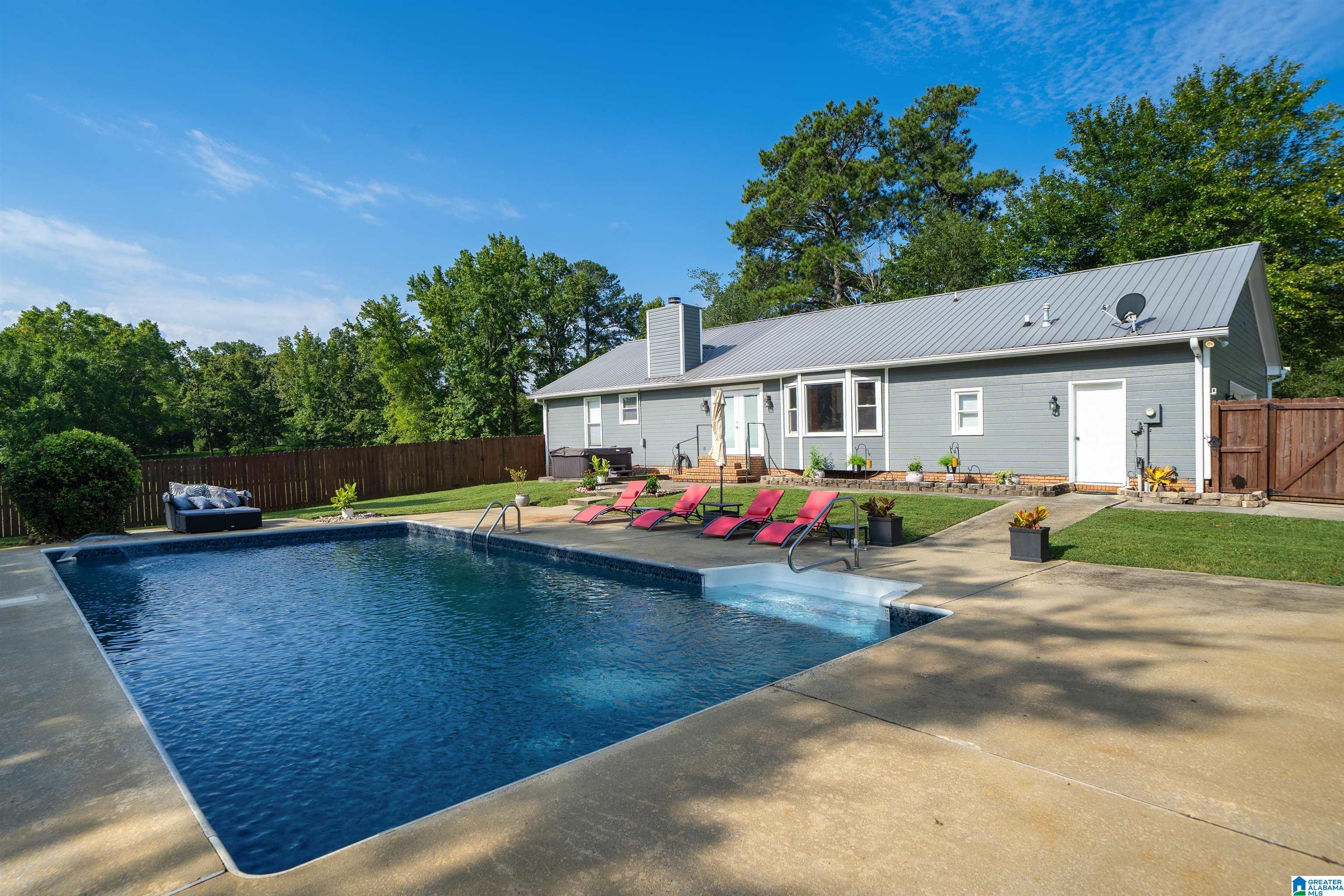 33rd image of 414 Hickory Dr, Gardendale, AL 35071 | MLS# 21463315