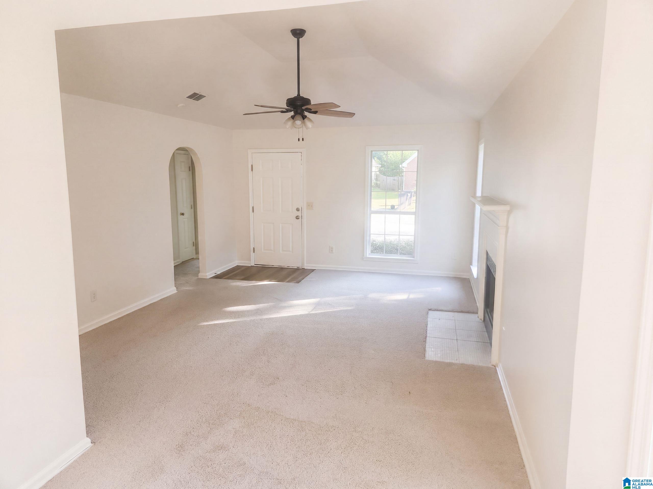 3rd image of 137 Mayfair Lane, Calera, AL 35040 | MLS# 21463322
