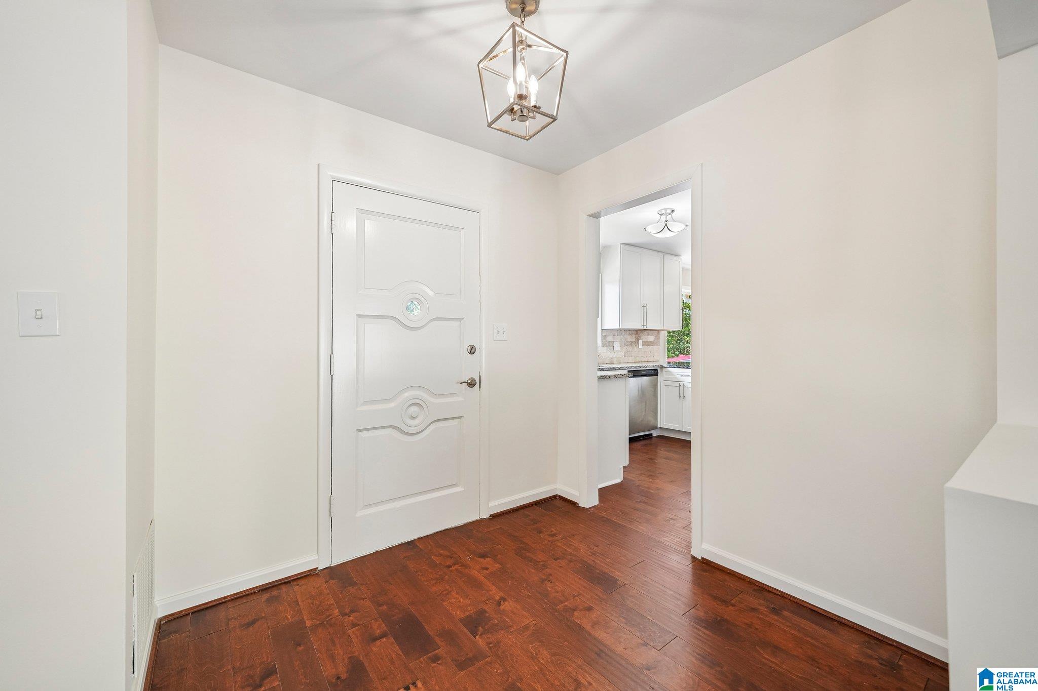 Photo 3 of Single family home for sale at 1624 Linda Vista Lane, Vestavia Hills, AL 35226 | MLS# 21463326 | Listing updated on 2026-09-02