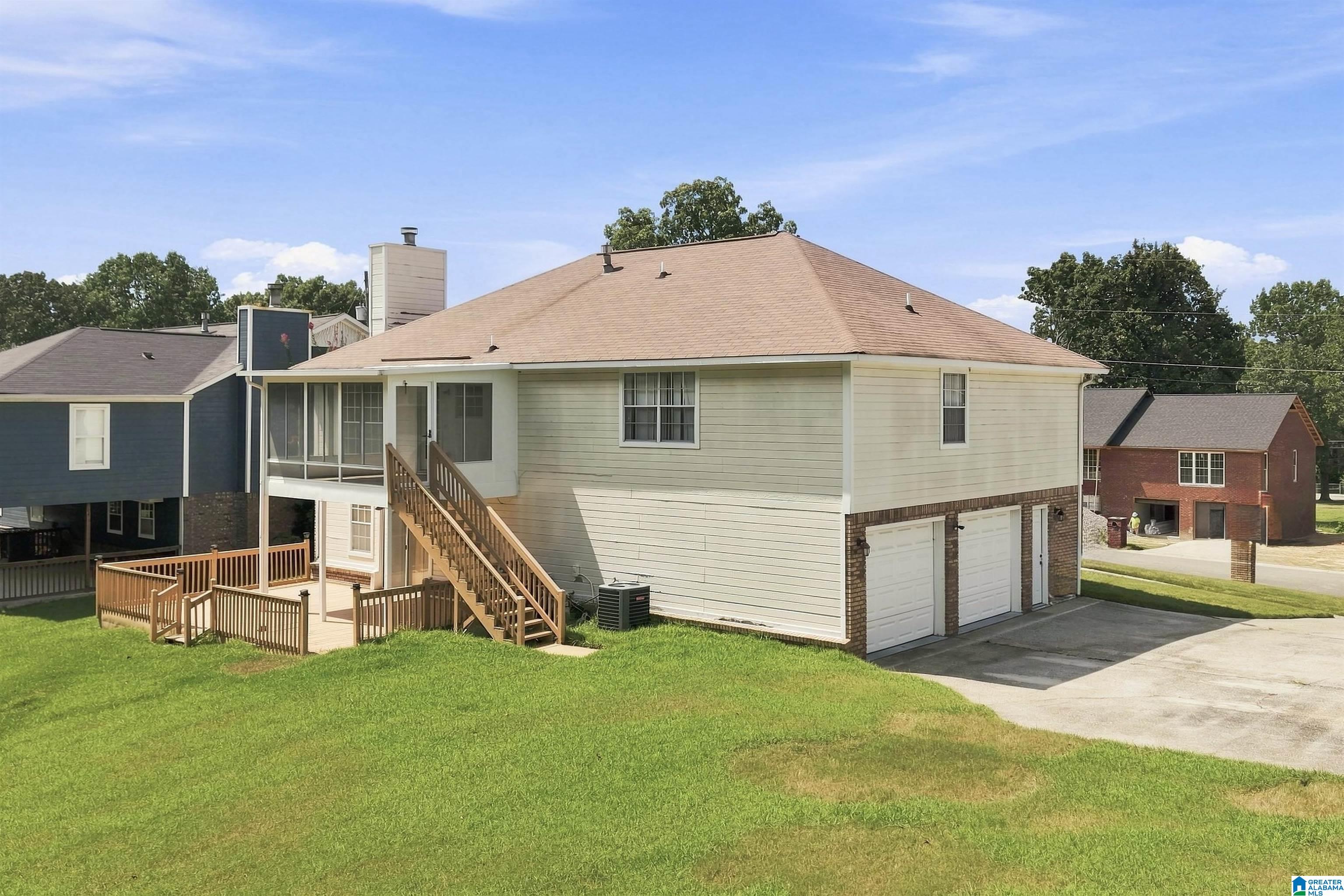 3rd image of 1408 Smithfield Forest Circle, Pleasant Grove, AL 35127 | MLS# 21463329