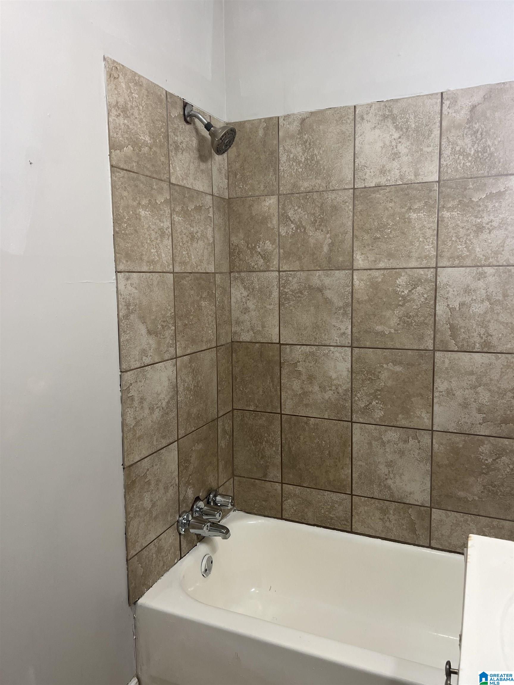 Photo 3 of Single family home for sale at 1137 Pratt Hwy, Birmingham, AL 35214 | MLS# 21463342 | Listing updated on 2026-09-18