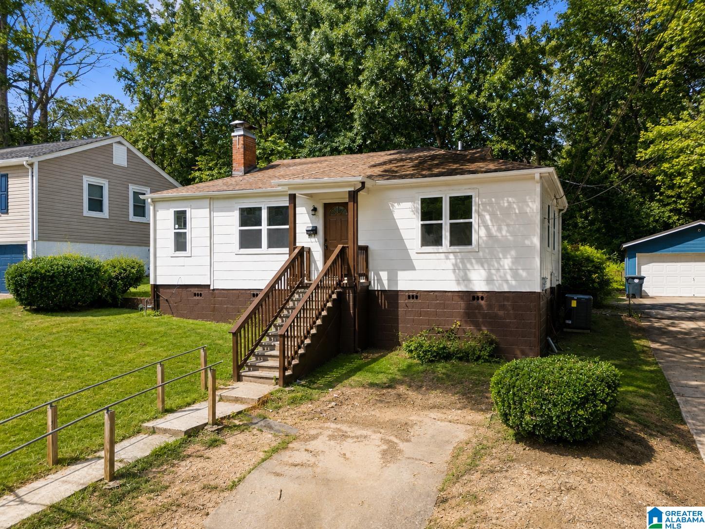 Photo 3 of Single family home for sale at 748 47th Way S, Birmingham, AL 35222 | MLS# 21463363 | Listing updated on 2026-09-15
