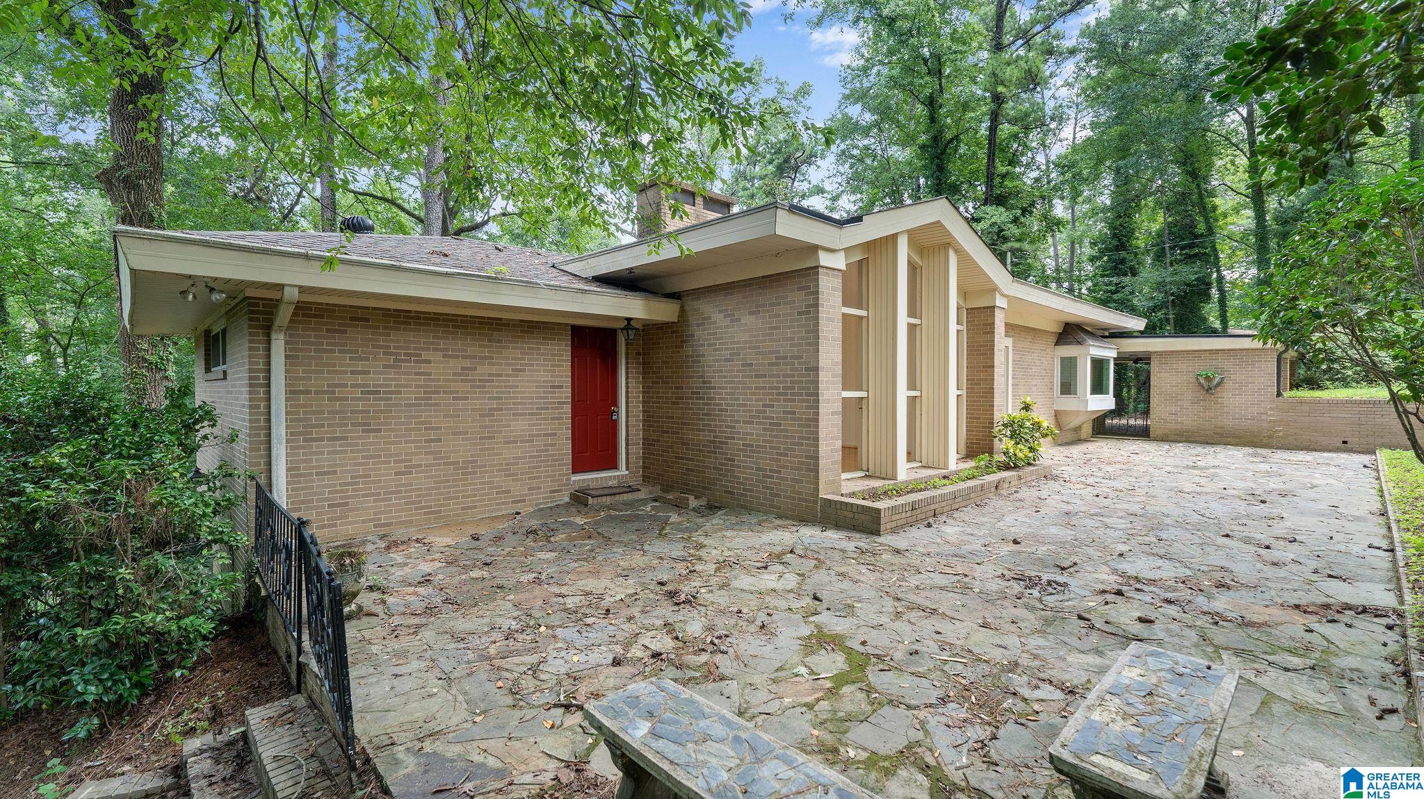 3rd image of 3515 Woodland Hills Dr, Tuscaloosa, AL 35405 | MLS# 21463371