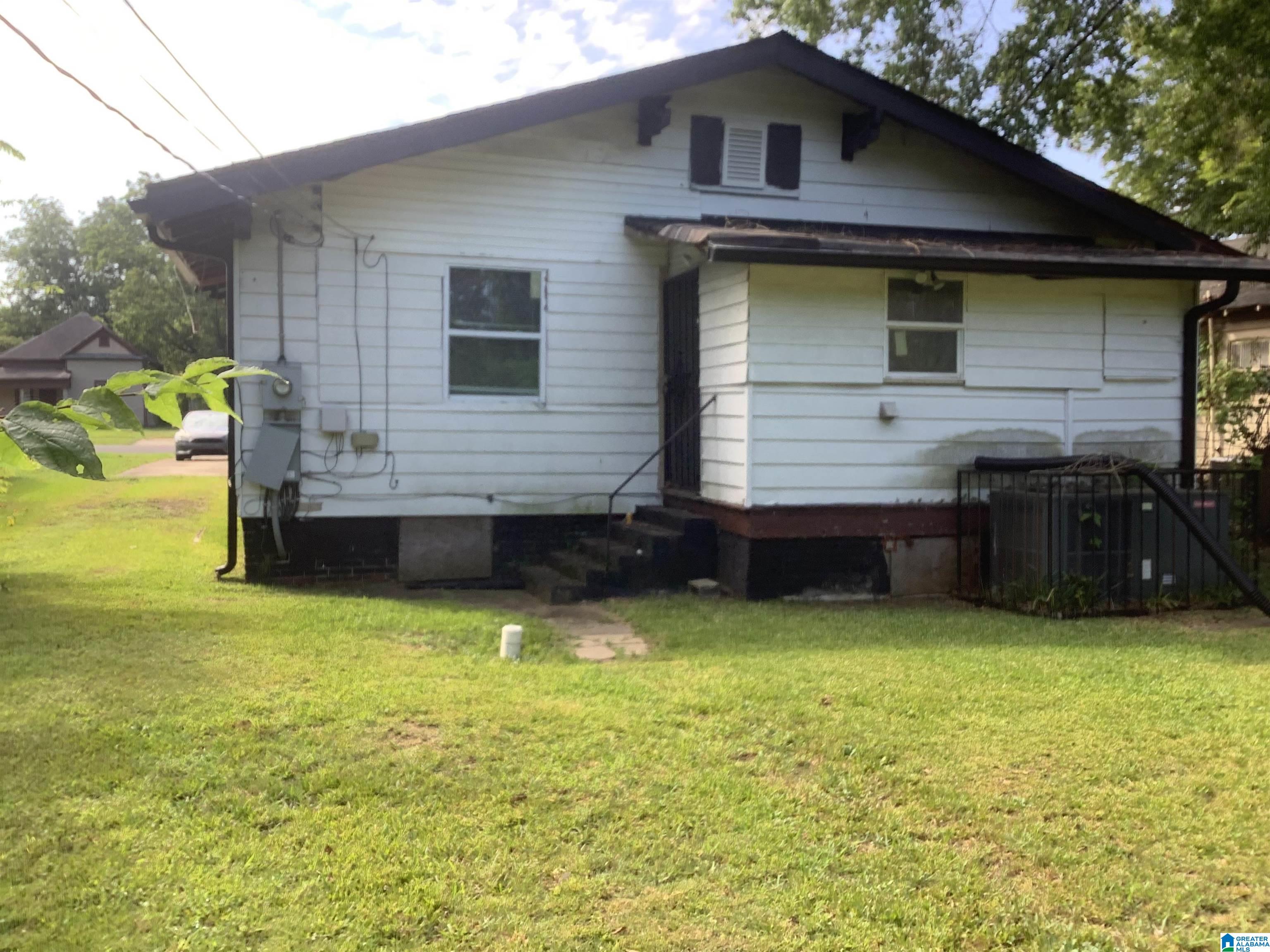 Photo 2 of Single family home for sale at 1612 Alabama Avenue Sw, Birmingham, AL 35211 | MLS# 21463378 | Listing updated on 2026-08-30